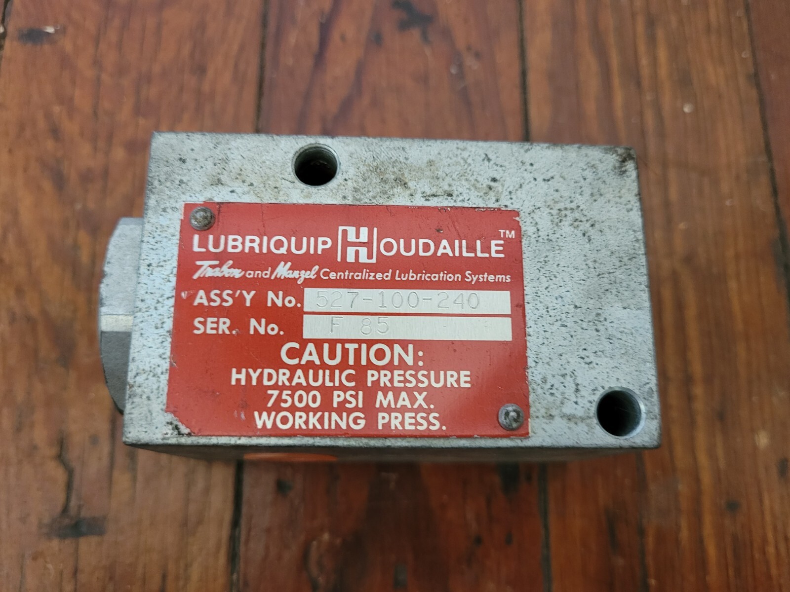 Lubriquip Houdaille 527-100-240, 7500 PSI Max F-85 Lubriquip Houdaille 527-100-240, 7500 PSI Max F-85