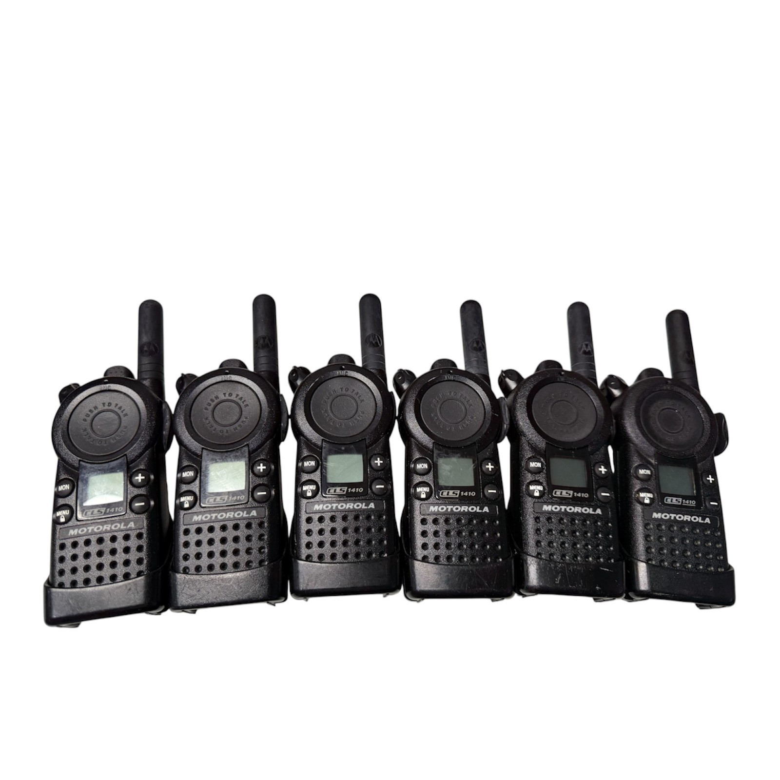 Motorola CLS1410 - 4 Channel UHF Two-Way Radio with Belt Clip and batteries
