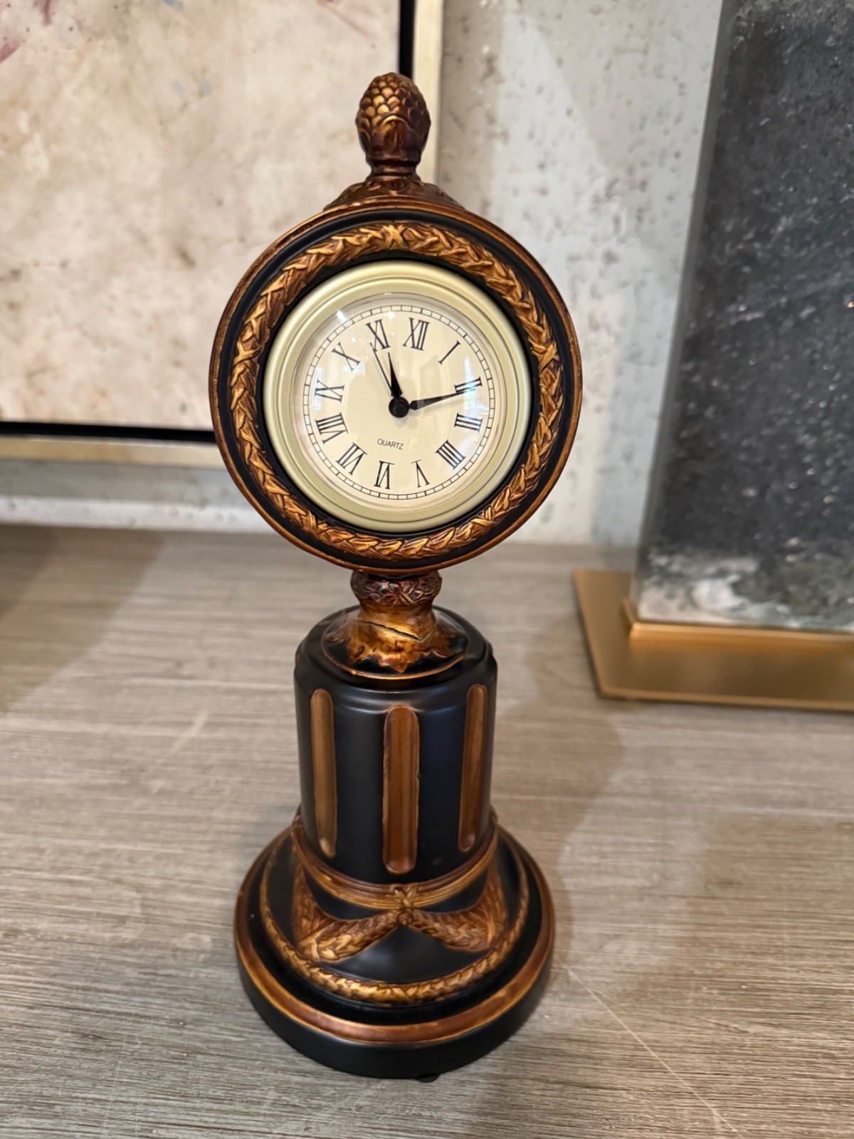 Williamsburg 1960s chelsea clock reproduction 