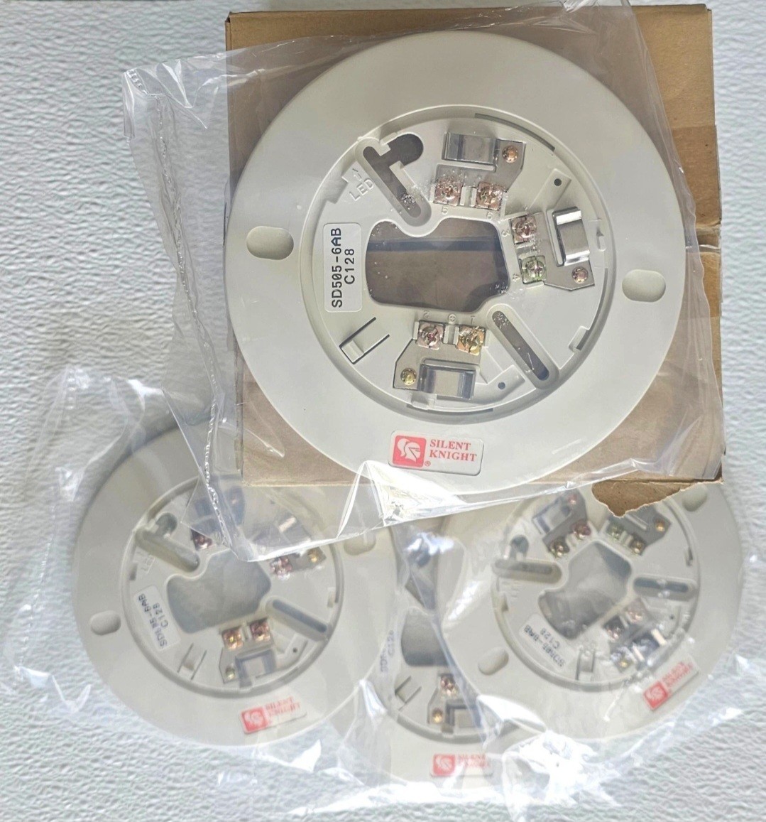 NEW SILENT KNIGHT SD505 6AB  - BASE for  SD505 SERIES DETECTORS