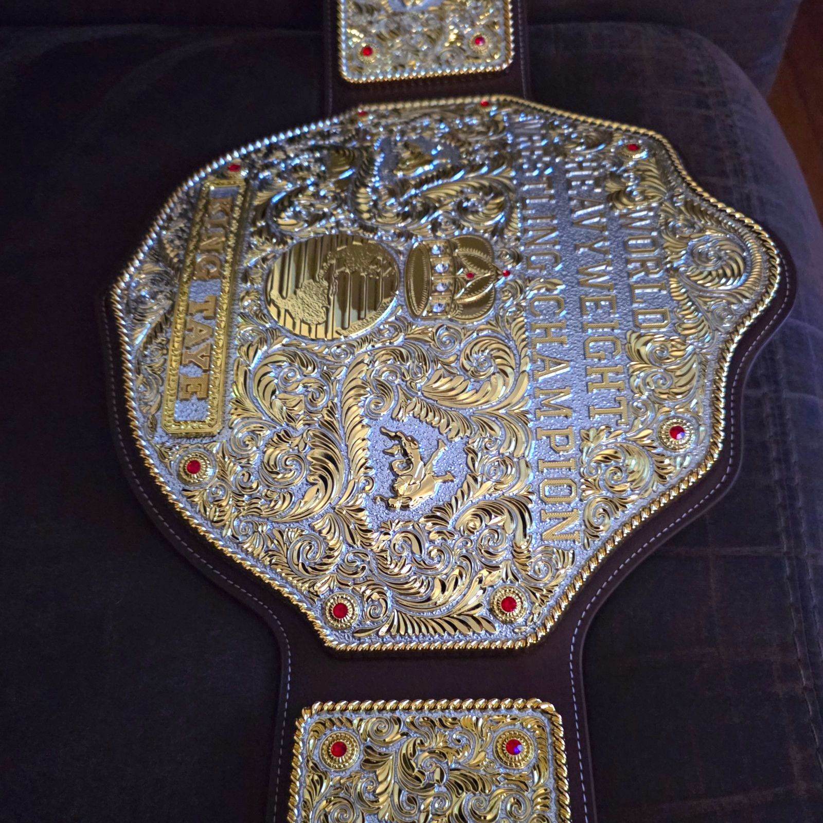 FANDU  LUX WORLD HEAVYWEIGHT WRESTLING CHAMPION TITLE BELT BLACK GOLD