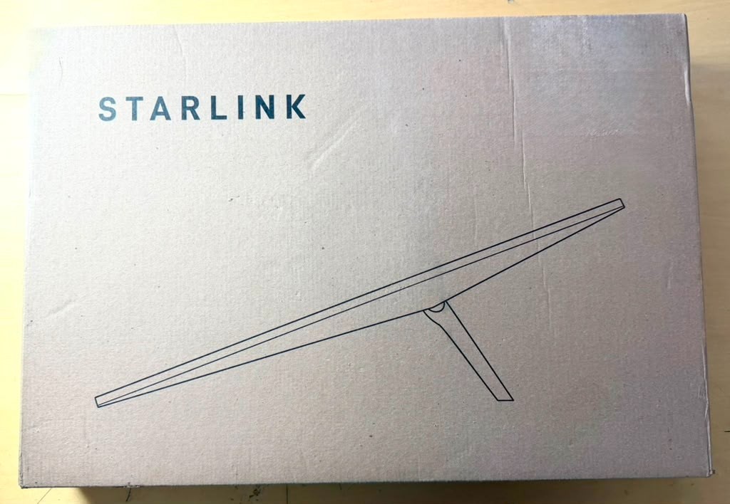 Starlink Standard Kit V4 UTA-232 For Parts Only Dish & Cable No Router As Is