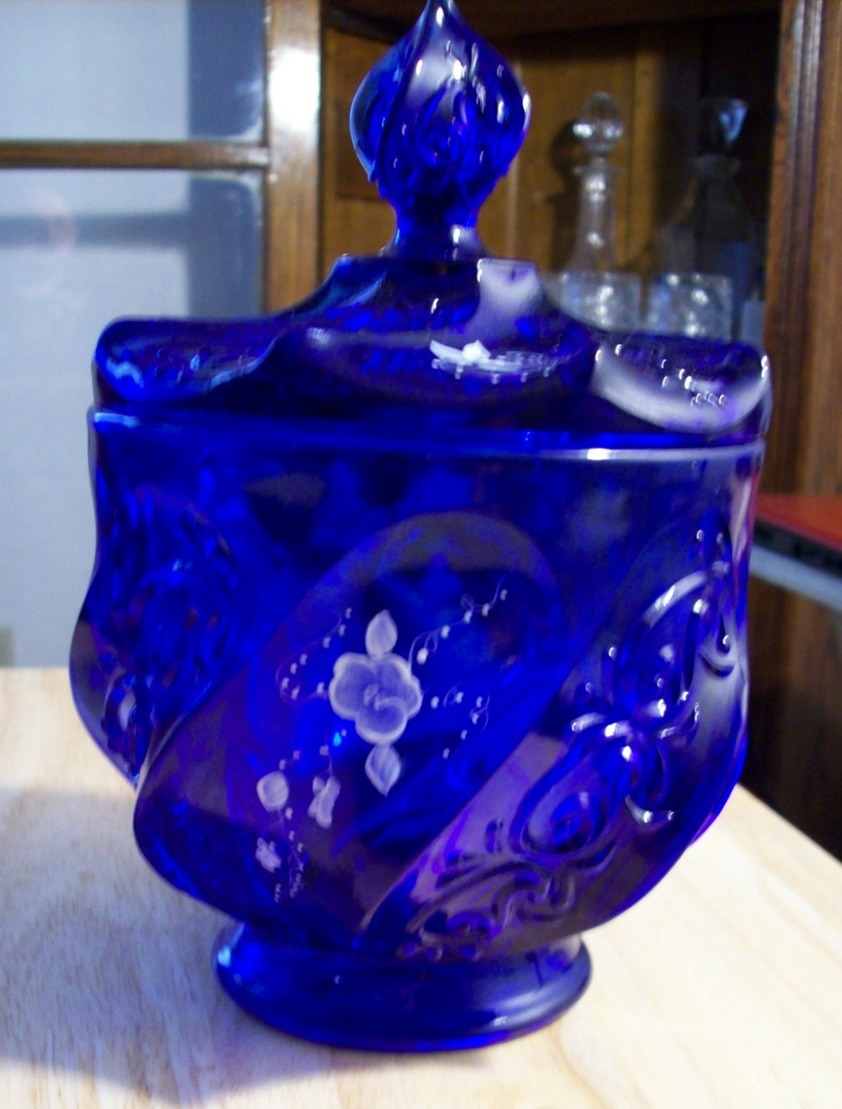 Fenton Paisley Swirl Candy Dish w/ Lid Blue Daisies Hand Painted Signed