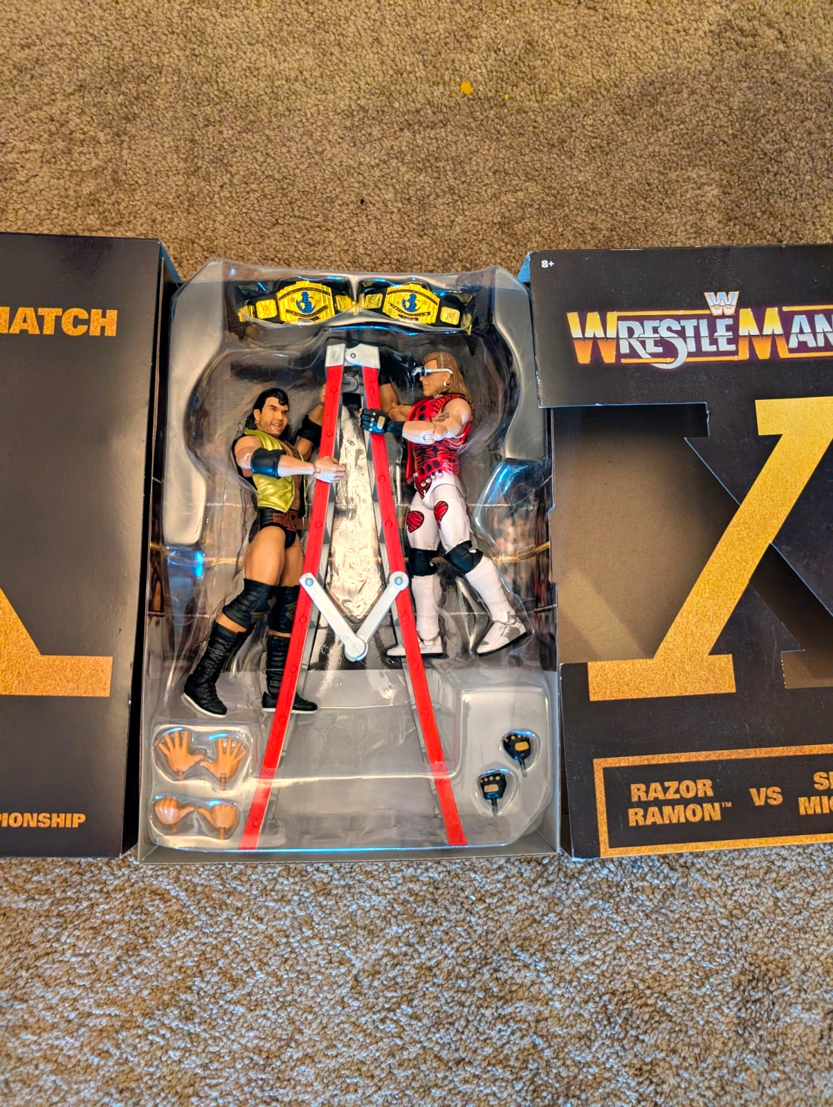 WWE WrestleMania X Razor Ramon vs Shawn Michaels Figure Set Ladder Belt Hands