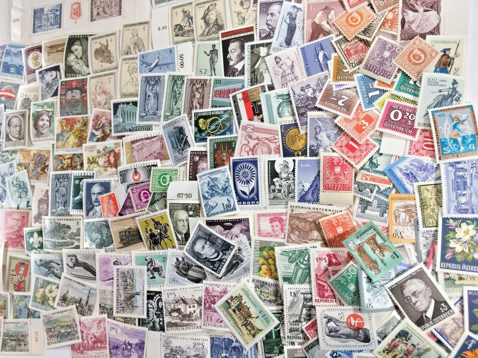 AUSTRIA - 200 Commemorative STAMPS, ALL DIFFERENT - MNH