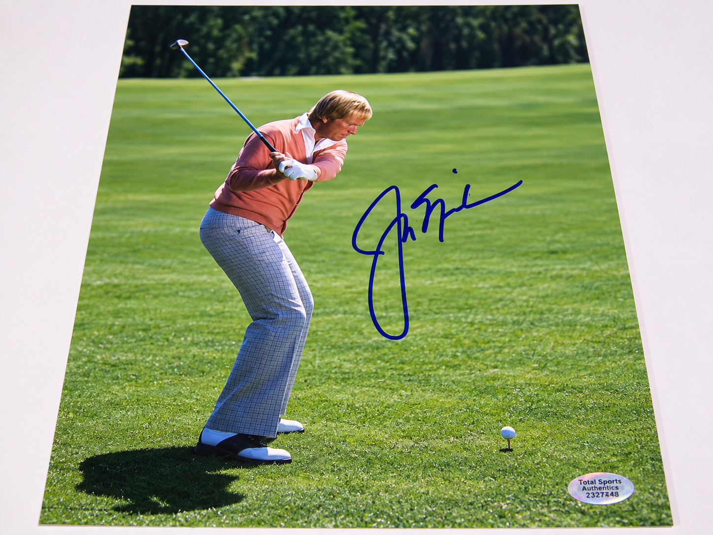Jack Nicklaus Hand Signed 8.5x11 Photo w/COA Jack Nicklaus Hand Signed 8.5x11 Photo w/COA