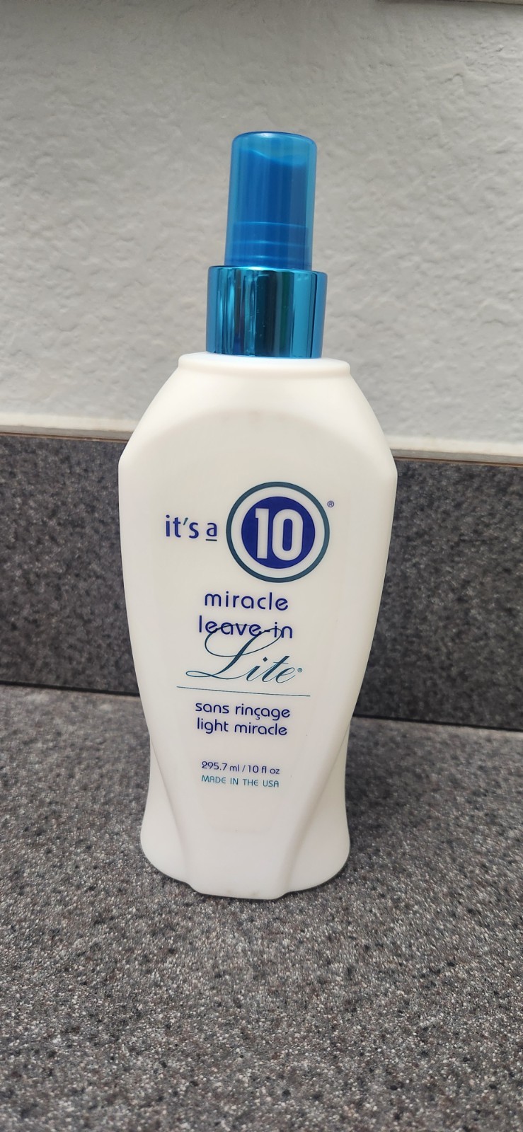 It\'s a 10 Miracle Leave-In Spray 10 fl oz Lite It\'s a 10 Miracle Leave-In Spray 10 fl oz Lite