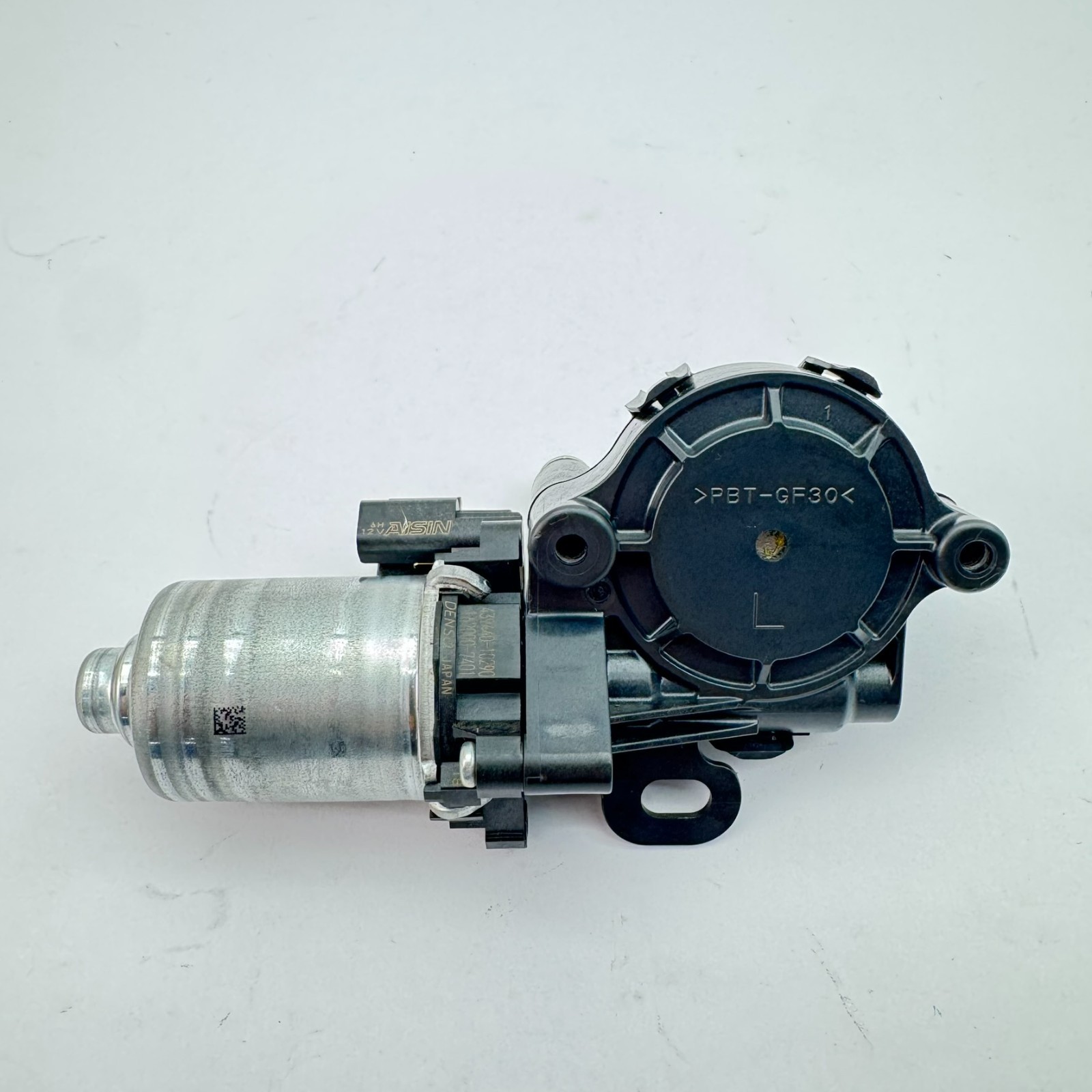 20- 25 Mazda CX-30 Front Left Driver Side Seat Adjustment Motor 439440-10290 OEM 20- 25 Mazda CX-30 Front Left Driver Side Seat Adjustment Motor 439440-10290 OEM