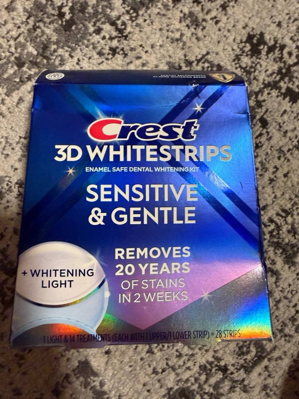 CREST 3D WHITESTRIPS SENSITIVE AND GENTLE LED LIGHT 28 STRIPS  20 YEARS