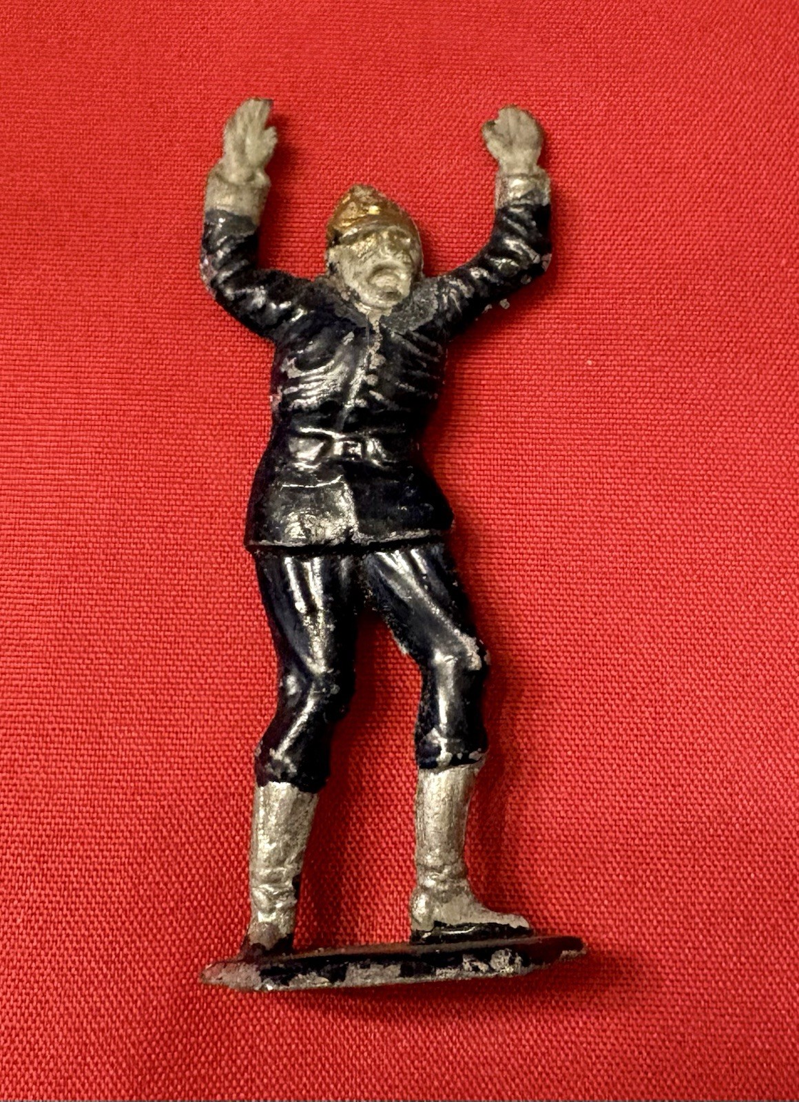 Antique Hand Painted Surrender WW1 German Soldier Lead Toy Hands Up Antique Hand Painted Surrender WW1 German Soldier Lead Toy Hands Up