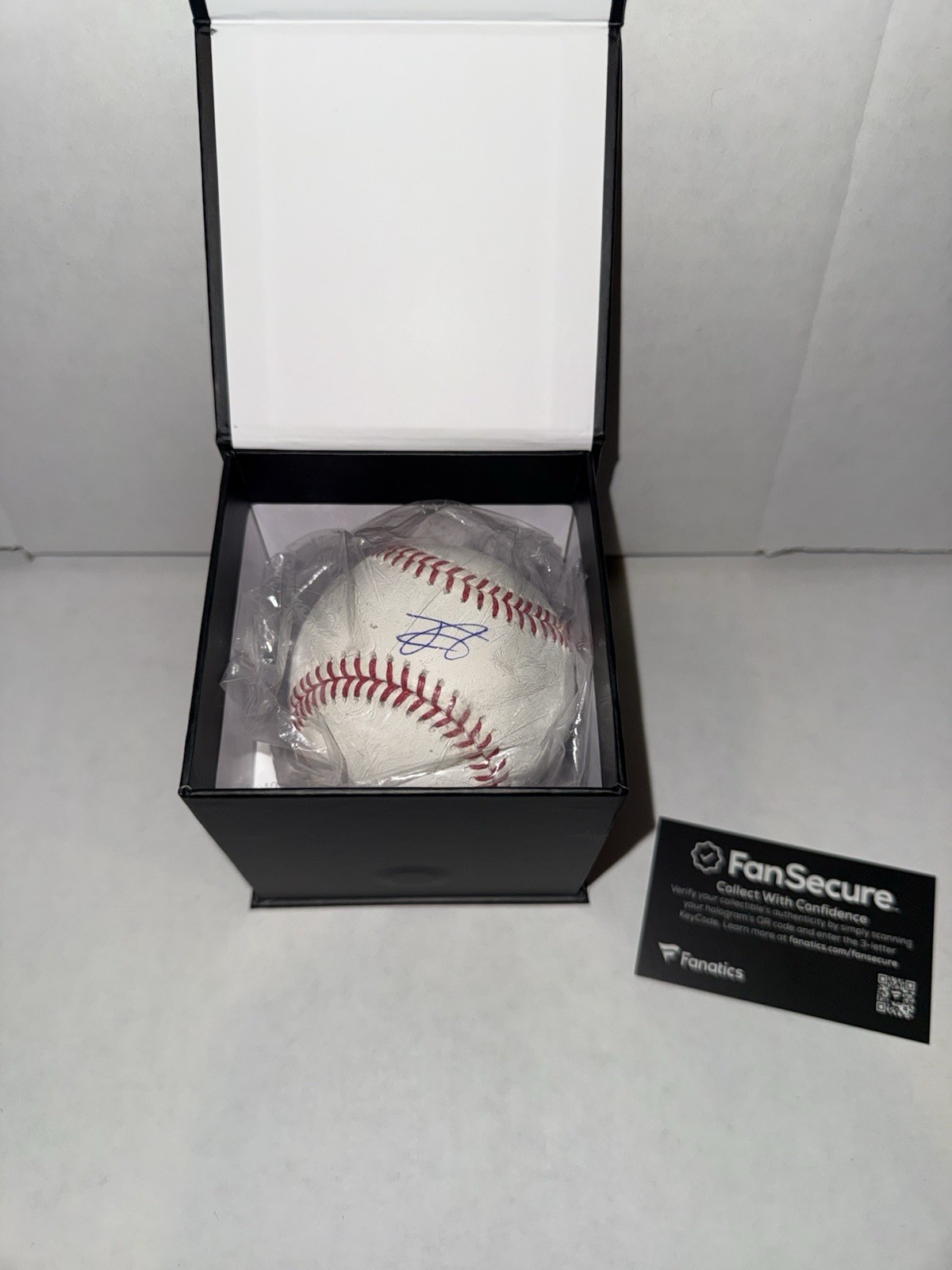 Julio Rodriguez Seattle Mariners Signed/Autographed Baseball MLB Authenticated