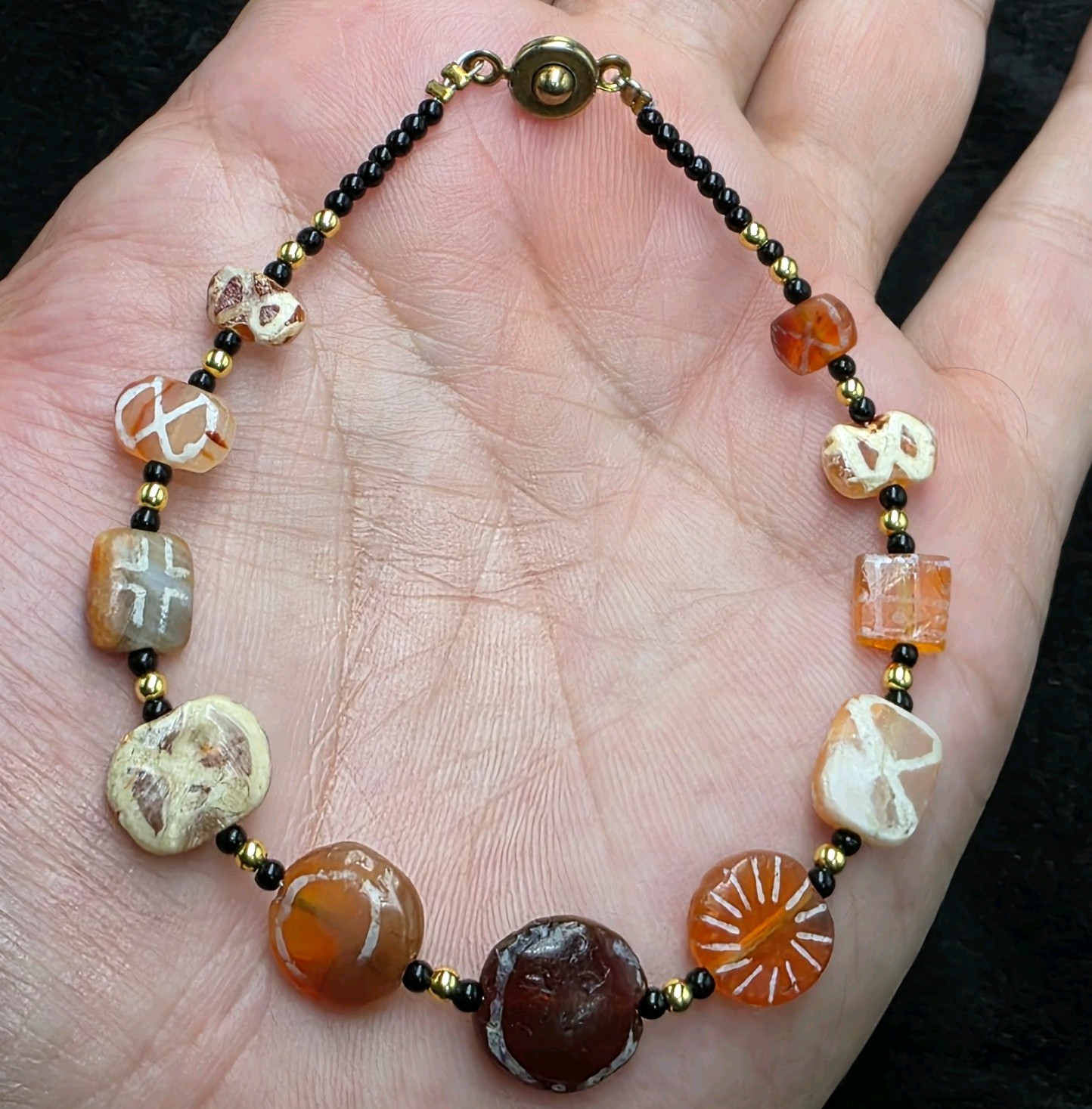 Antique Etched Carnelian Agate Beaded bracelet Antique Etched Carnelian Agate Beaded bracelet