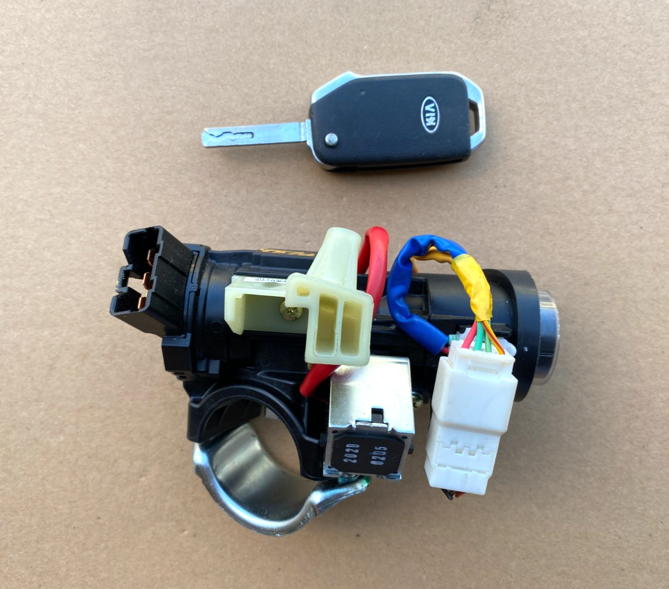 2019-2021 KIA FORTE STEERING IGNITION SWITCH LOCK CYLINDER W/KEY OEM 81910-M7100