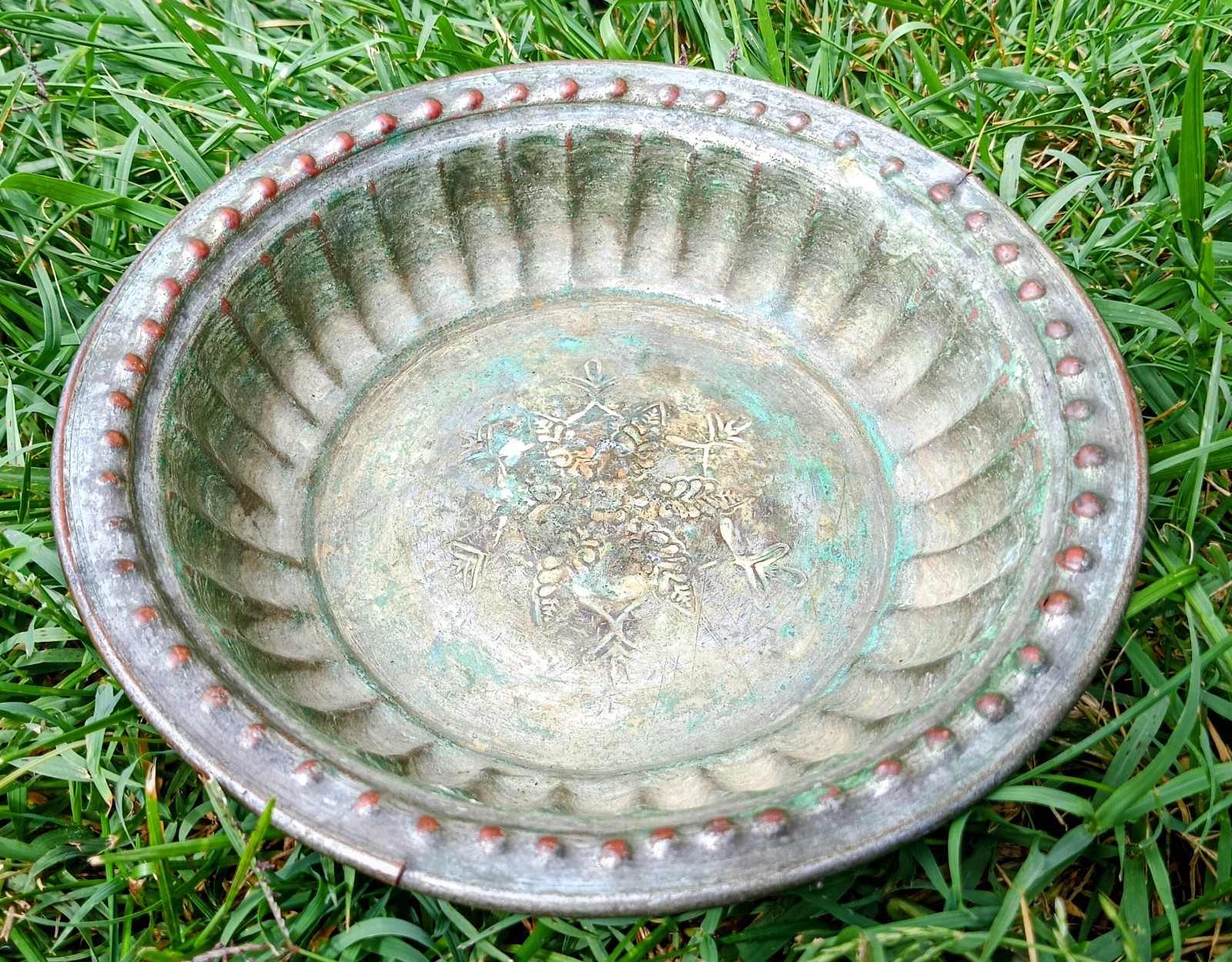 Antique Egyptian .900 Silver Bowl Cat Hallmark Hand Hammered Copper Base 8\