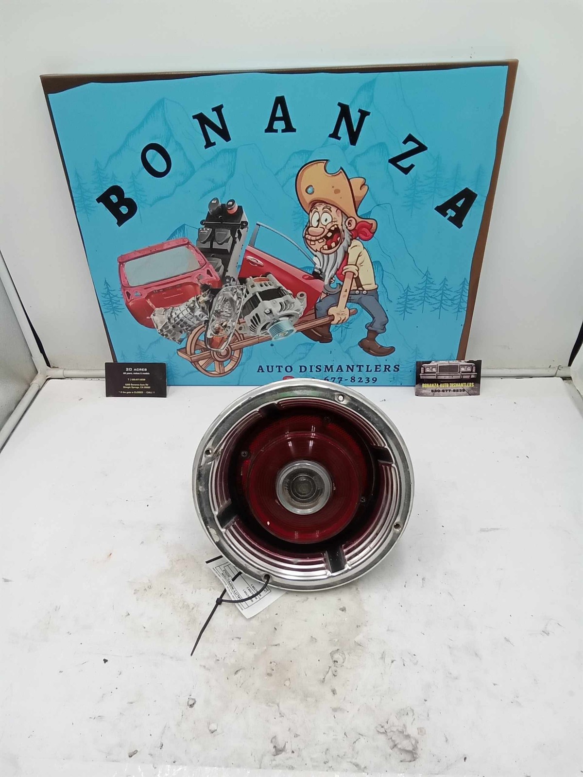 67 FORD FALCON TAIL LIGHT BRAKE LENS ASSEMBLY WITH HOUSING USEDOEM