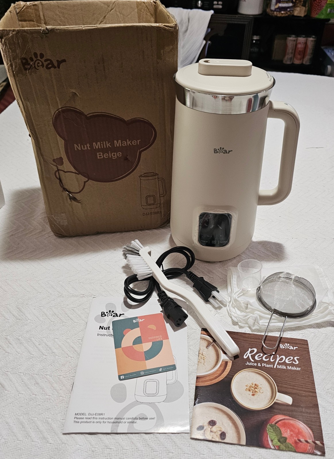 Bear 8-in-1 Nut Milk Maker Beige DJJ-E08R1 – Almond Oat Soy Plant Milk Machine
