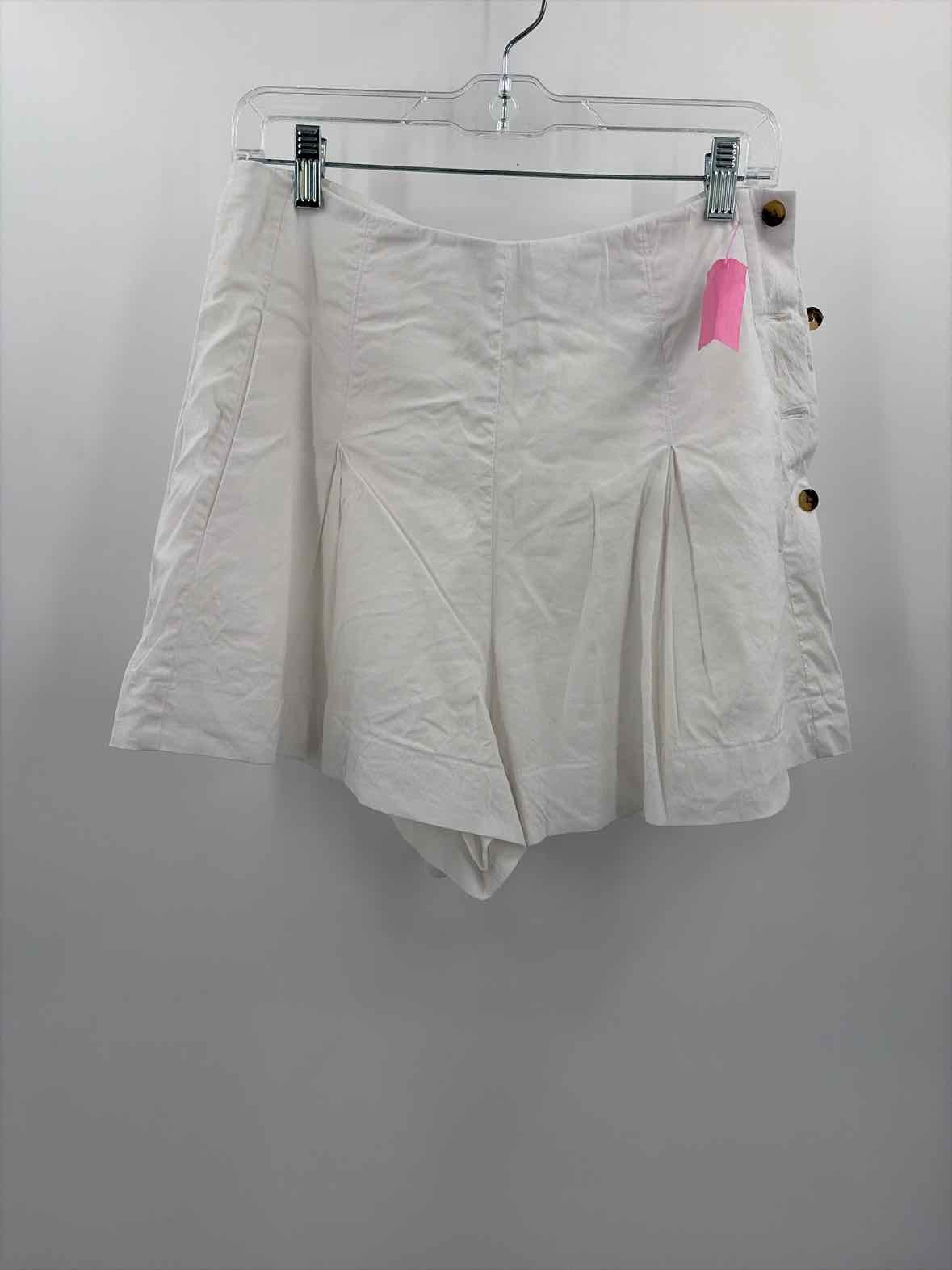 Pre-Owned Vince White Size 6 Basic Shorts