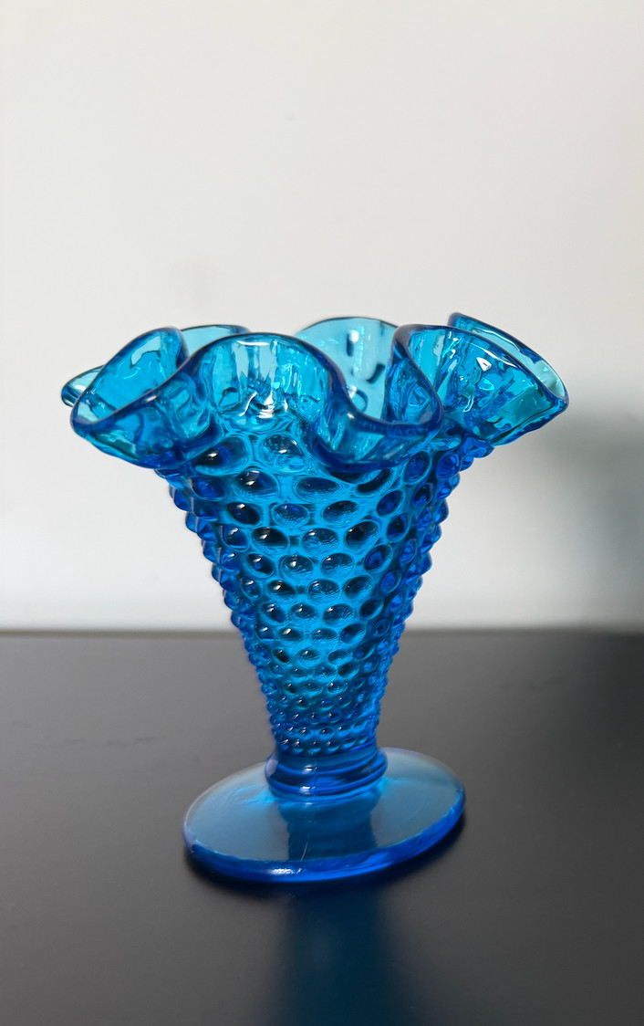 Vintage MCM Fenton Colonial Blue Hobnail Glass Trumpet Vase 4” (Ruffled/Crimped)