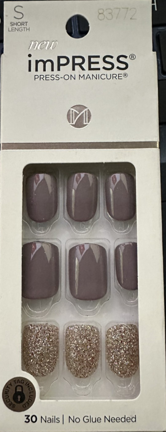 Kiss Impress Nails Gel Glue/Press on Short Gray Silver Glitter accent Gloss Kiss Impress Nails Gel Glue/Press on Short Gray Silver Glitter accent Gloss