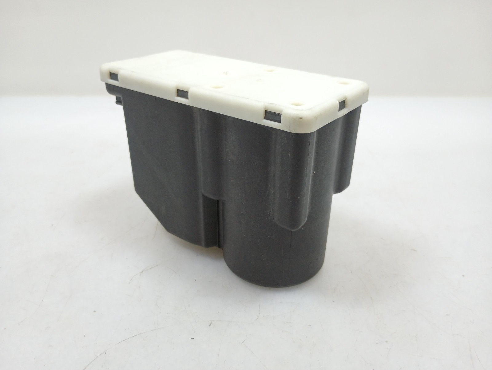 86-91 OEM MERCEDES W126 420SEL Central Locking Door Vacuum Pump 1248001448 86-91 OEM MERCEDES W126 420SEL Central Locking Door Vacuum Pump 1248001448