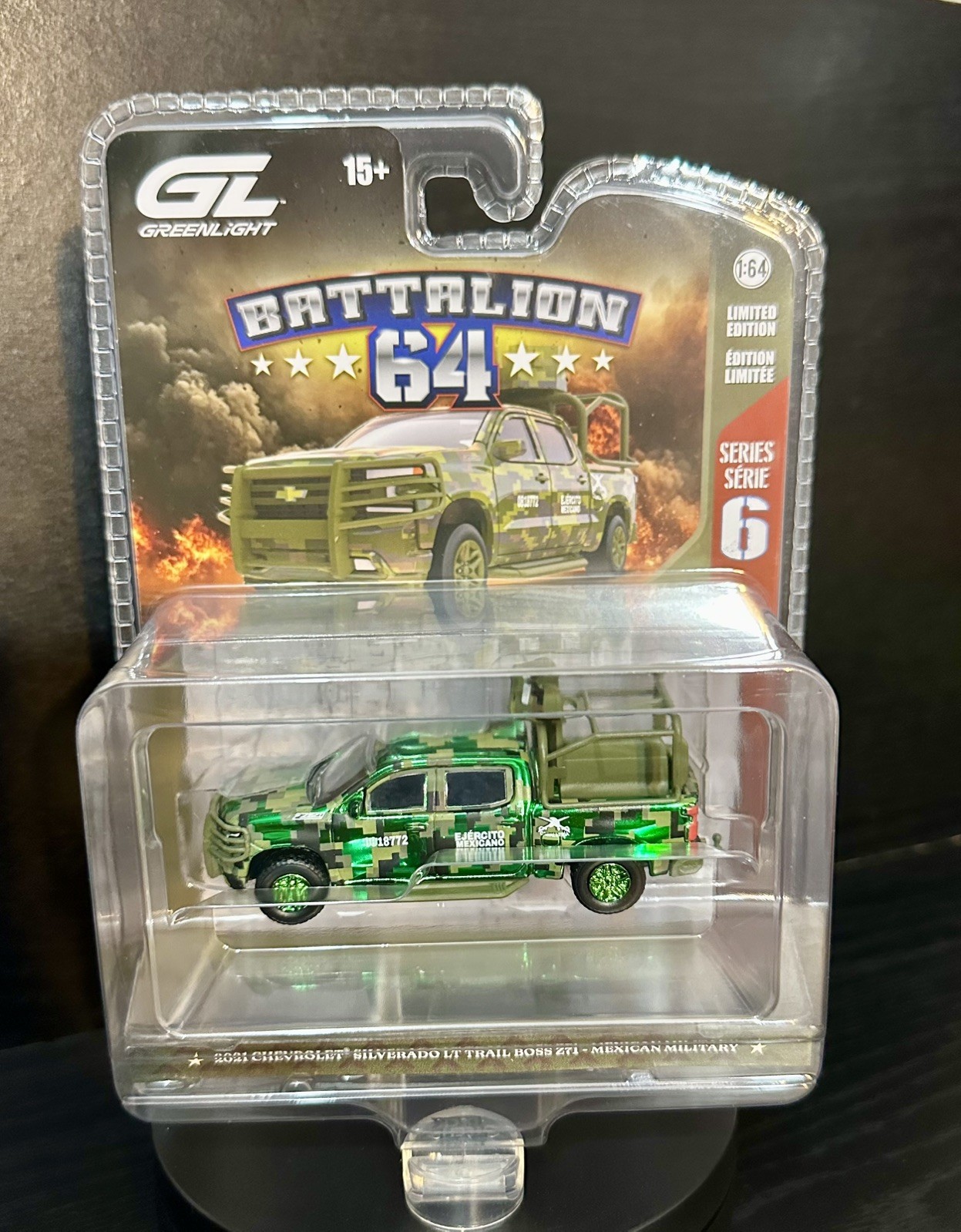 CHASE Greenlight 1:64 2021 Chevrolet Silverado Trail Boss Z71 Mexican Military CHASE Greenlight 1:64 2021 Chevrolet Silverado Trail Boss Z71 Mexican Military