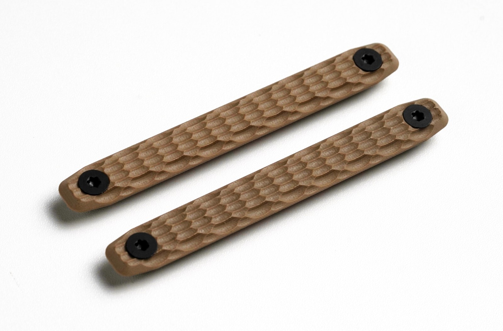 Mechforce G10 Scale Hand Grip Panel for MLok, 3 Slot Length, FDE Color (2 Pack) Mechforce G10 Scale Hand Grip Panel for MLok, 3 Slot Length, FDE Color (2 Pack)