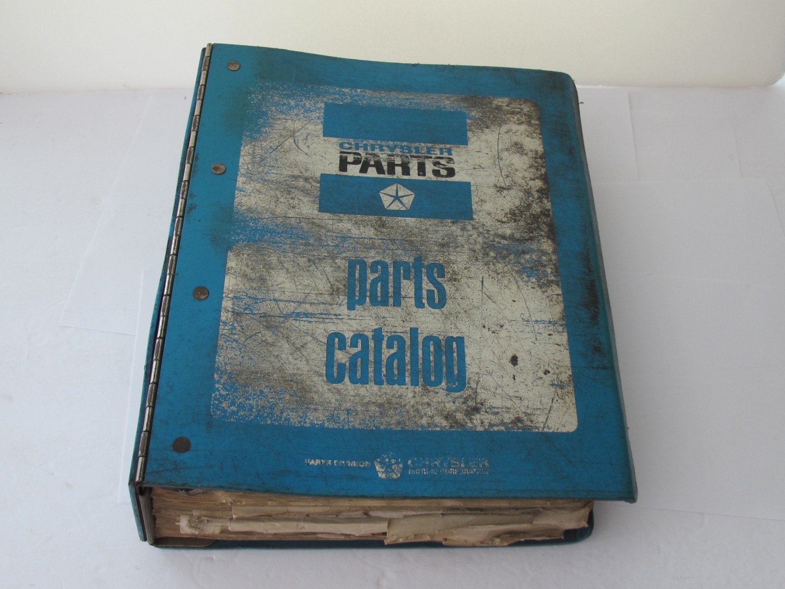1969 CHRYSLER-PLYMOUTH-DODGE CAR PARTS CATALOG Vintage ORIGINAL MOPAR USED 1969 CHRYSLER-PLYMOUTH-DODGE CAR PARTS CATALOG Vintage ORIGINAL MOPAR USED
