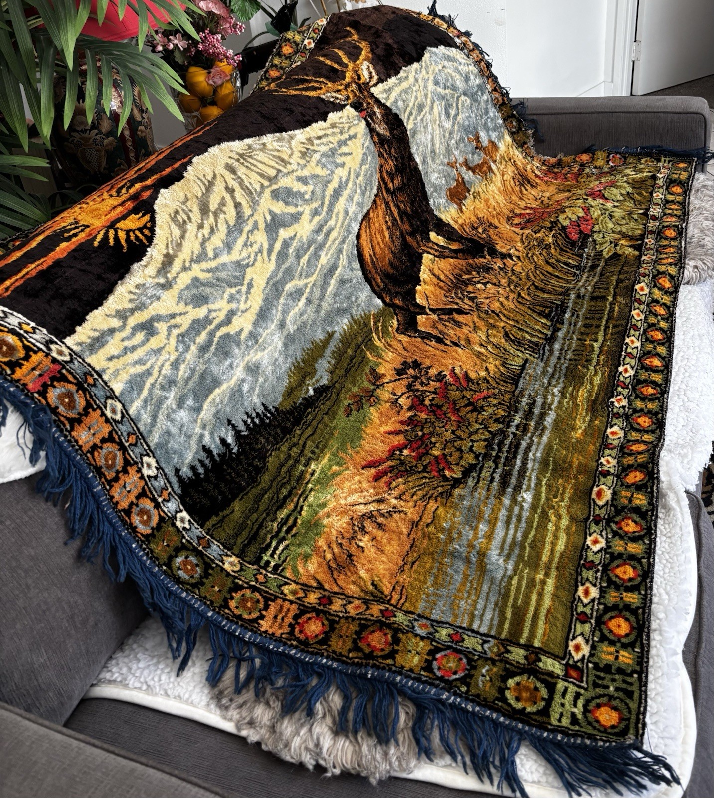 1960’s Deer Tapestry 94x 86cm Beautiful Snow Capped Mountains B3 1960’s Deer Tapestry 94x 86cm Beautiful Snow Capped Mountains B3
