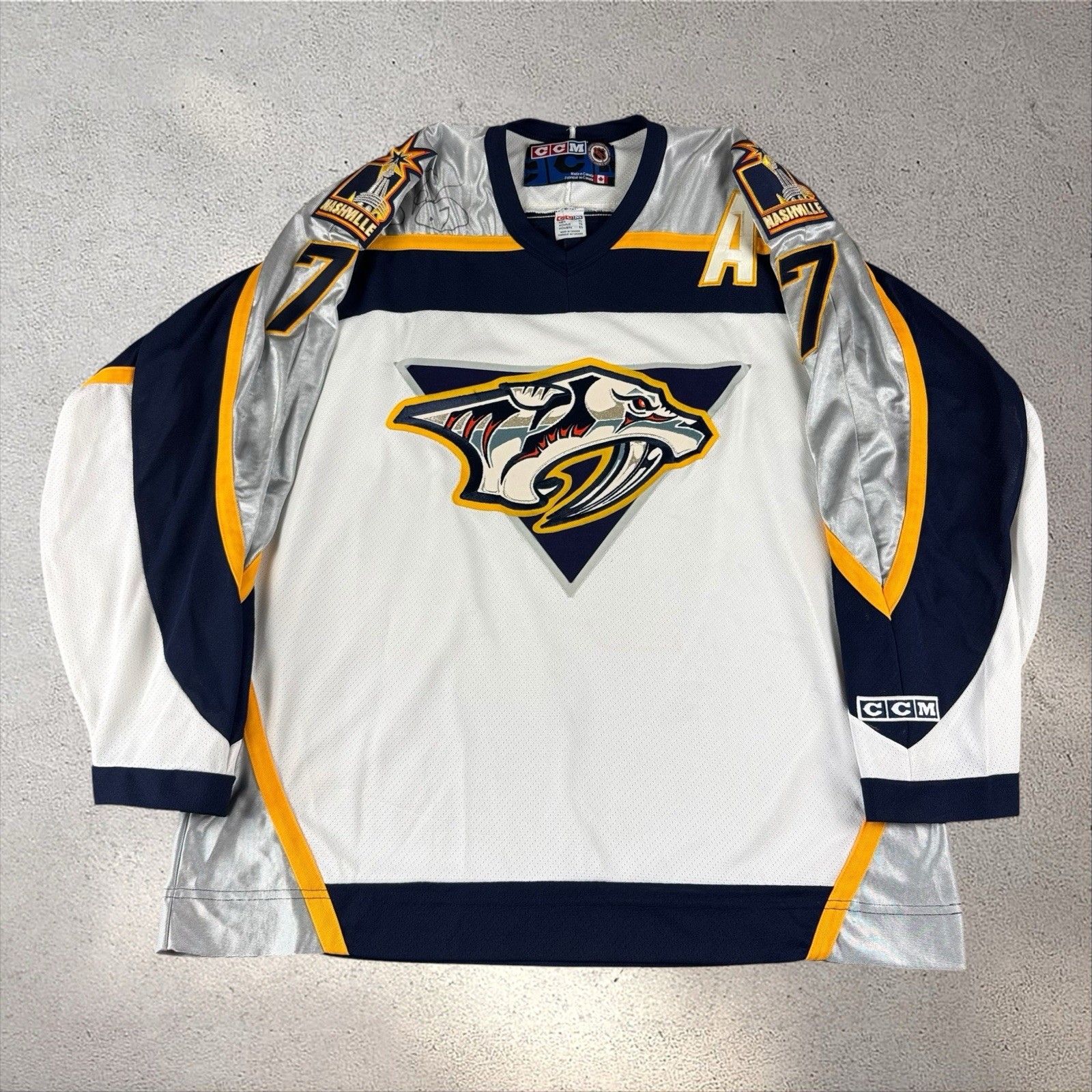 VTG Nashville Predators Cliff Ronning Jersey XL Signed Inaugural Season CCM