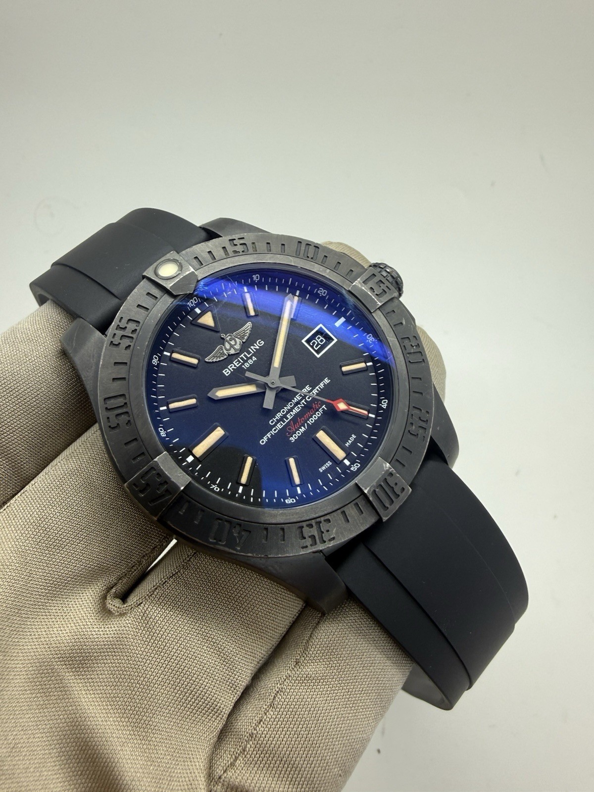 2017 Breitling Avenger Blackbird 48mm Automatic Rubber Strap Watch V17310 B+P 2017 Breitling Avenger Blackbird 48mm Automatic Rubber Strap Watch V17310 B+P