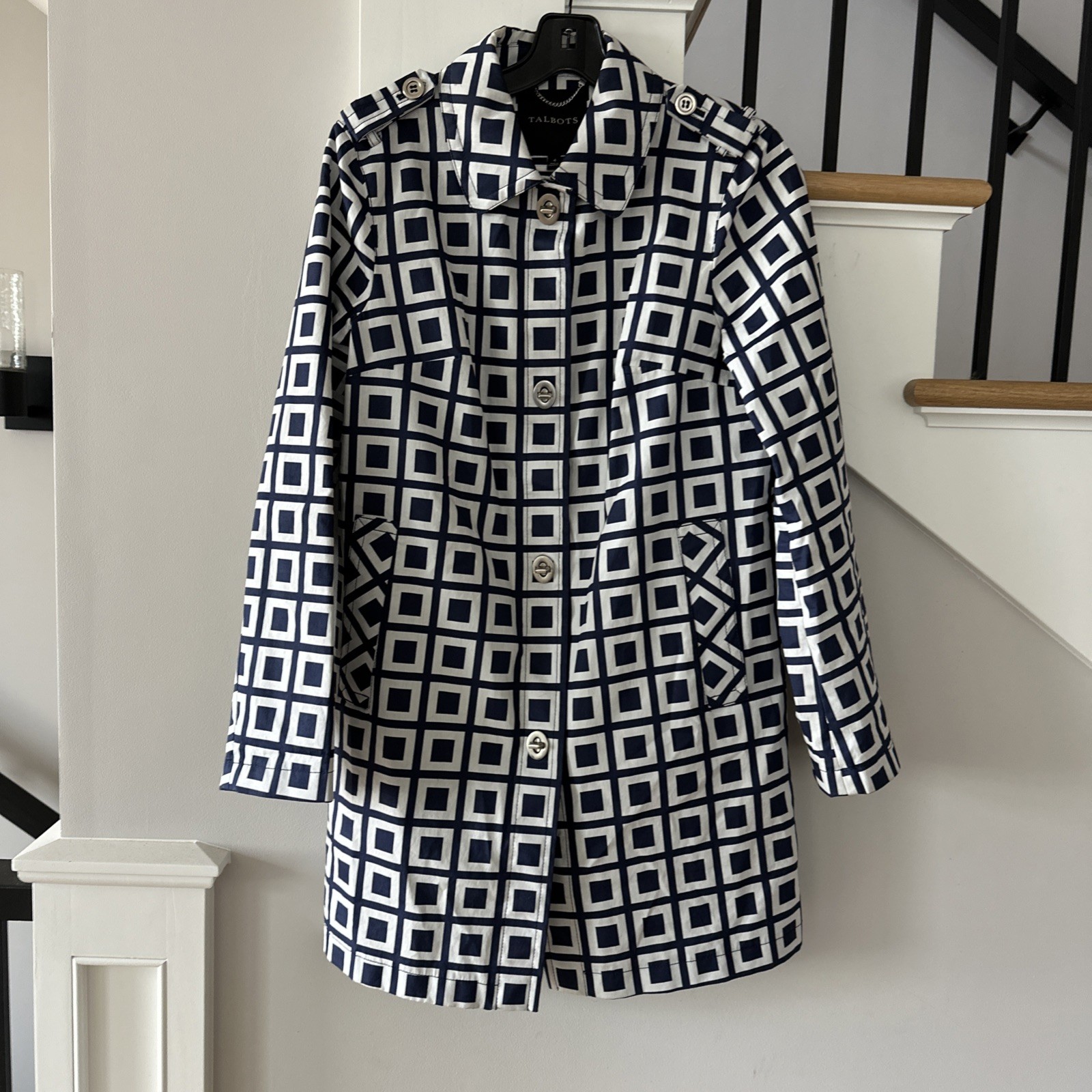 Talbots Size 5 Awesome Blue Geometric Rain Jacket Excellent Talbots Size 5 Awesome Blue Geometric Rain Jacket Excellent