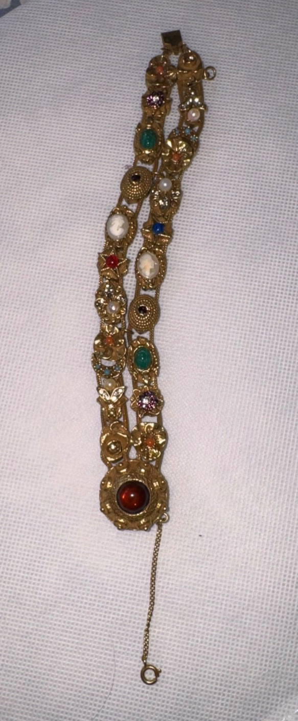 Vintage Faux Jewel Slide Double Row Charm Bracelet Vintage Faux Jewel Slide Double Row Charm Bracelet