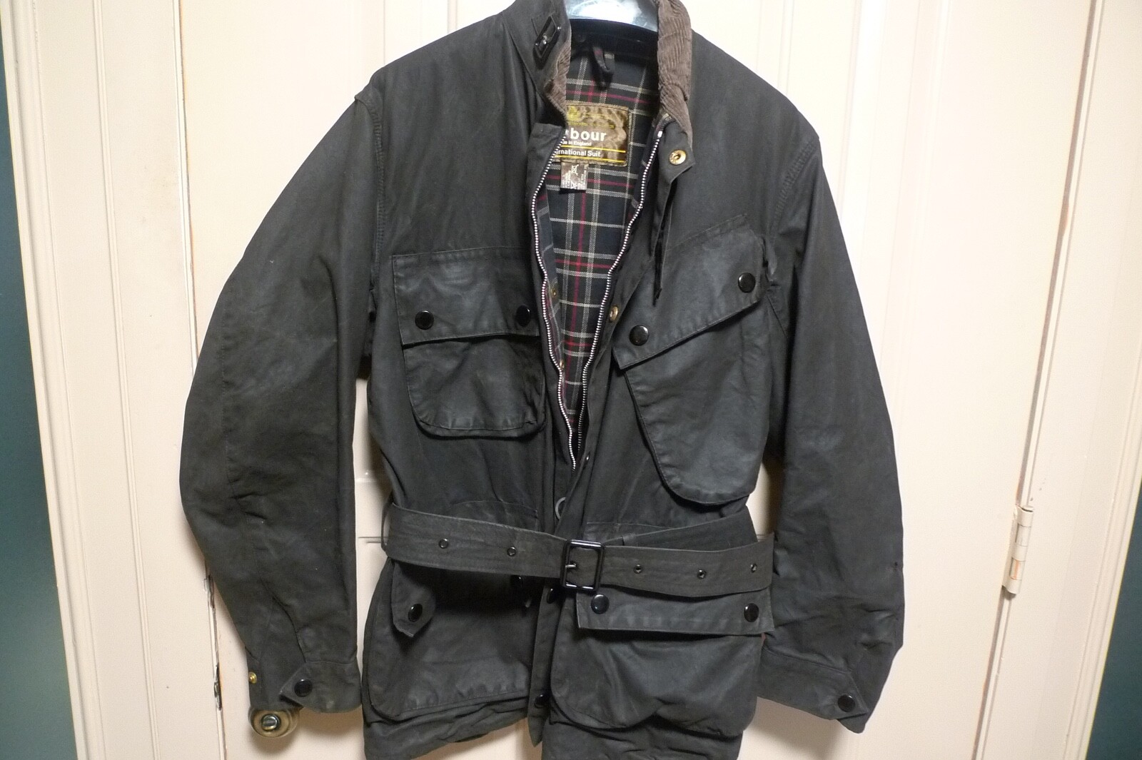 BARBOUR-  A7 INTERNATIONAL  WAX COTTON JACKET - MADE @UK - 38- ONE CREST - RARE