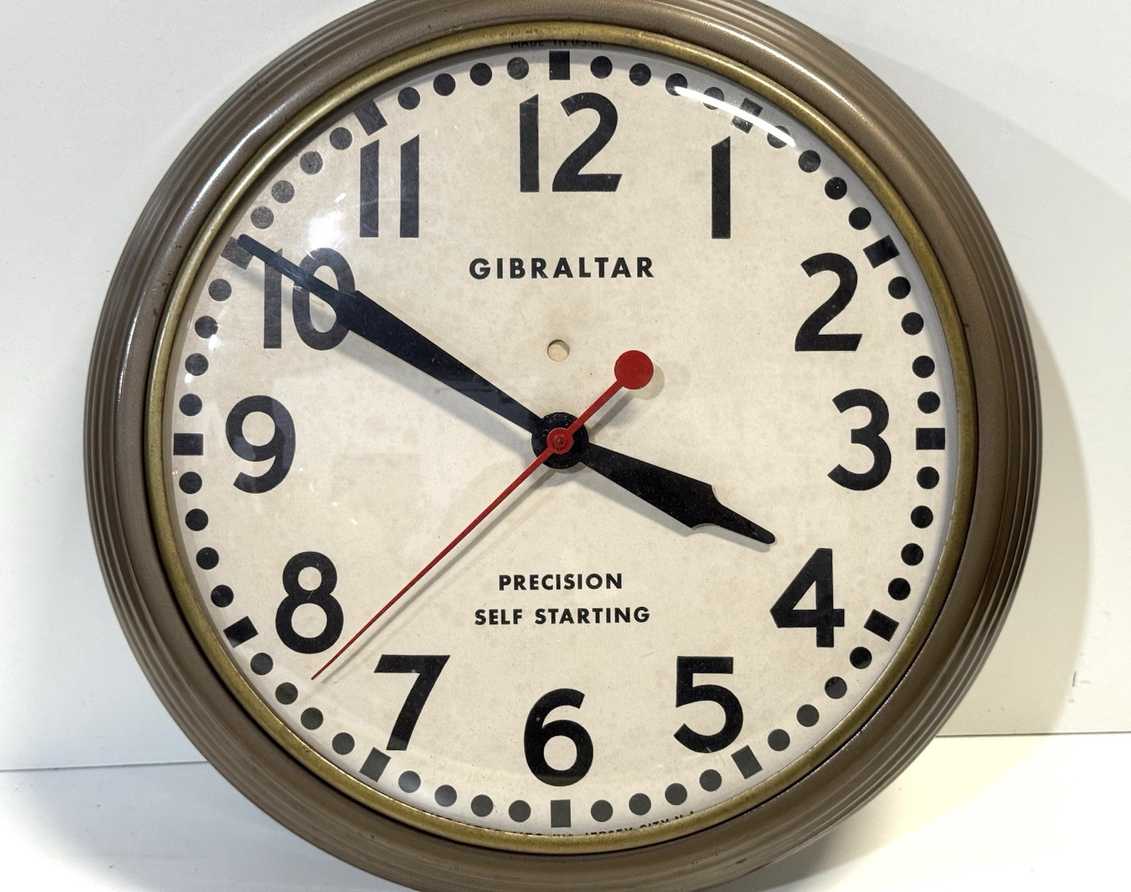 Vintage Mid Century Gibraltar Electric Wall Clock Industrial Schoolhouse Vintage Mid Century Gibraltar Electric Wall Clock Industrial Schoolhouse