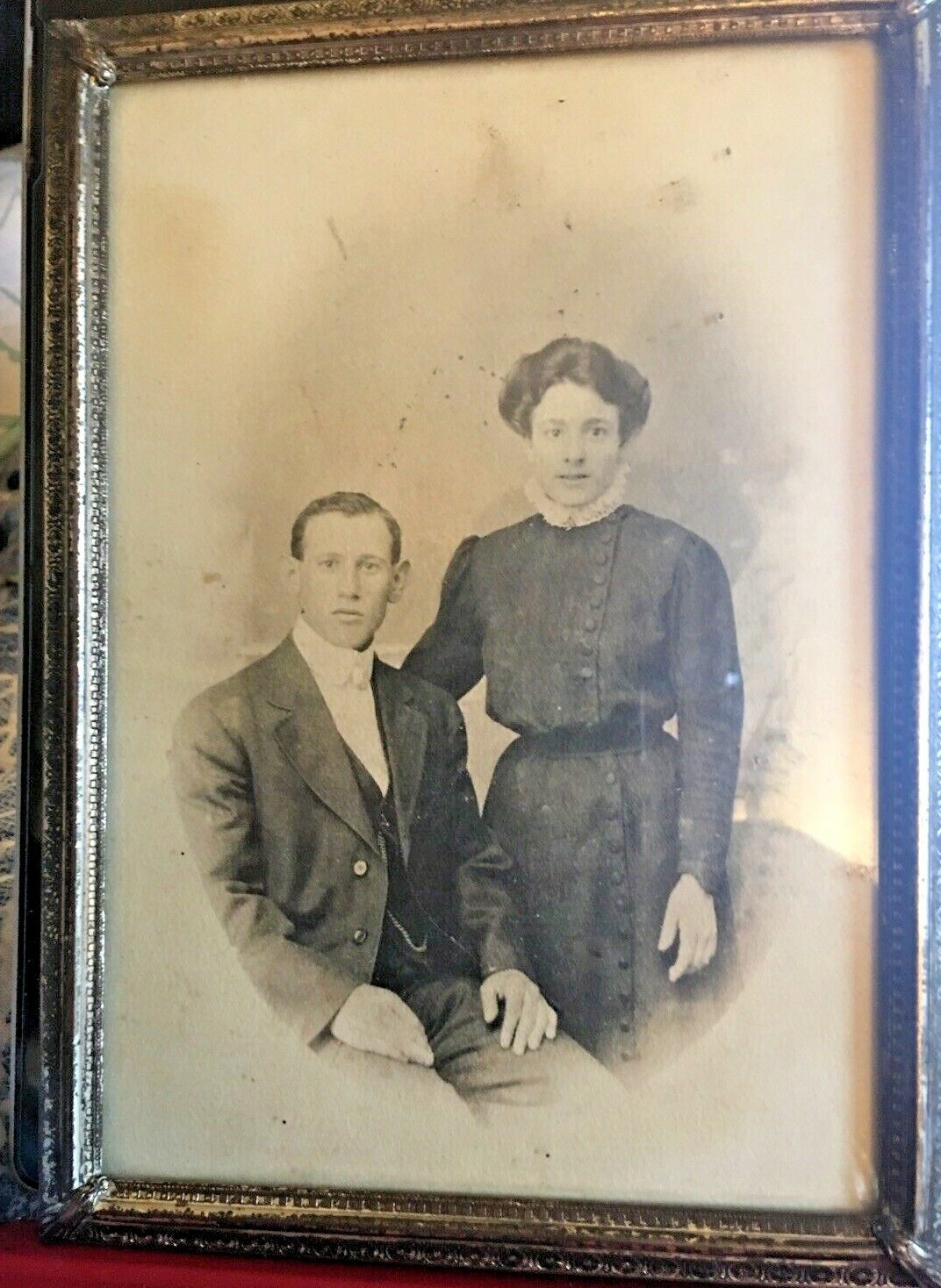 Antique Photo Picture Couple Man Woman Victoritan Era Black & White 5 x 7