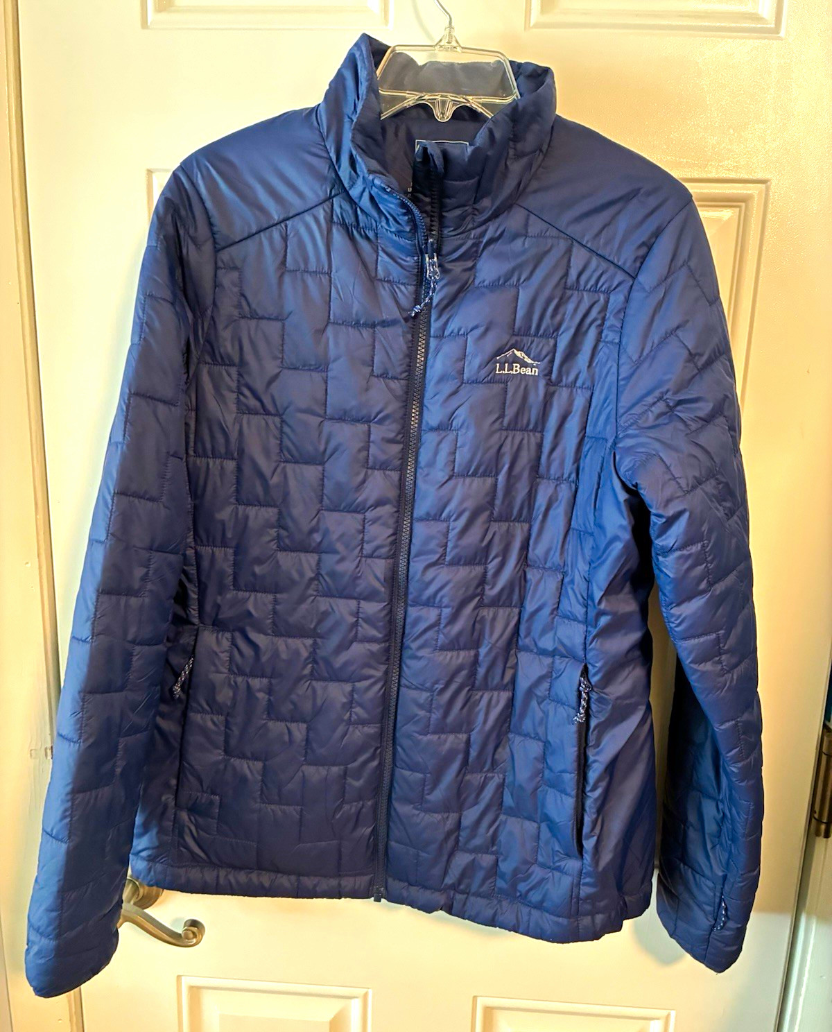 L.L.Bean Women\'s M Regular Blue Full-Zip Ripstop Recycled Nylon Puffer Jacket