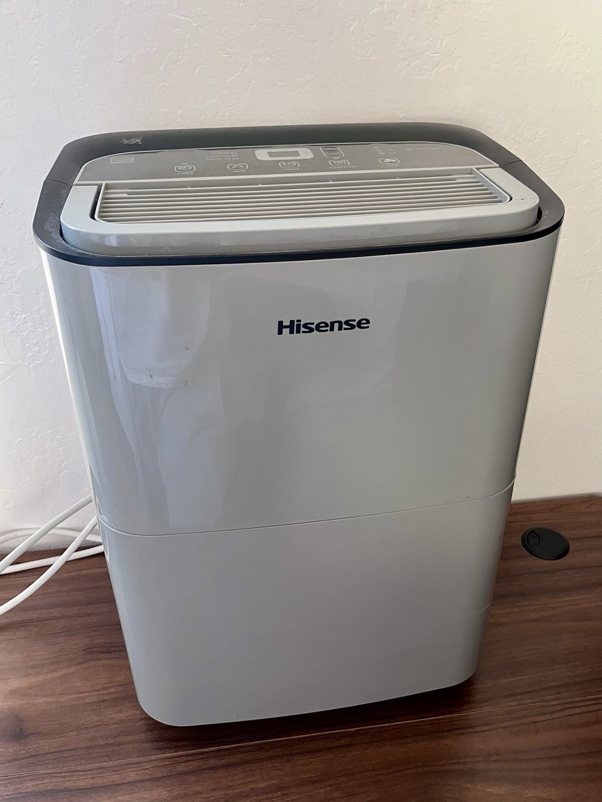 Hisense DH5020K1G 35-Pint 2-Speed Dehumidifier Gray 1000 SQ Ft Tested Working