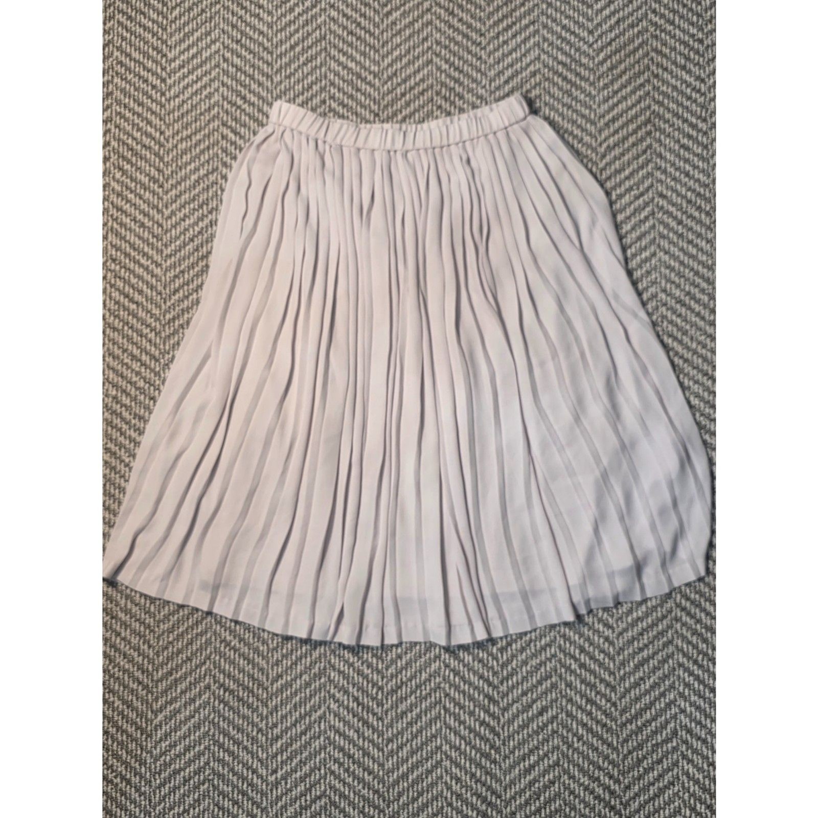 Banana Republic Women\'s Size Medium Lavender Grey Pleated Midi A-Line Skirt