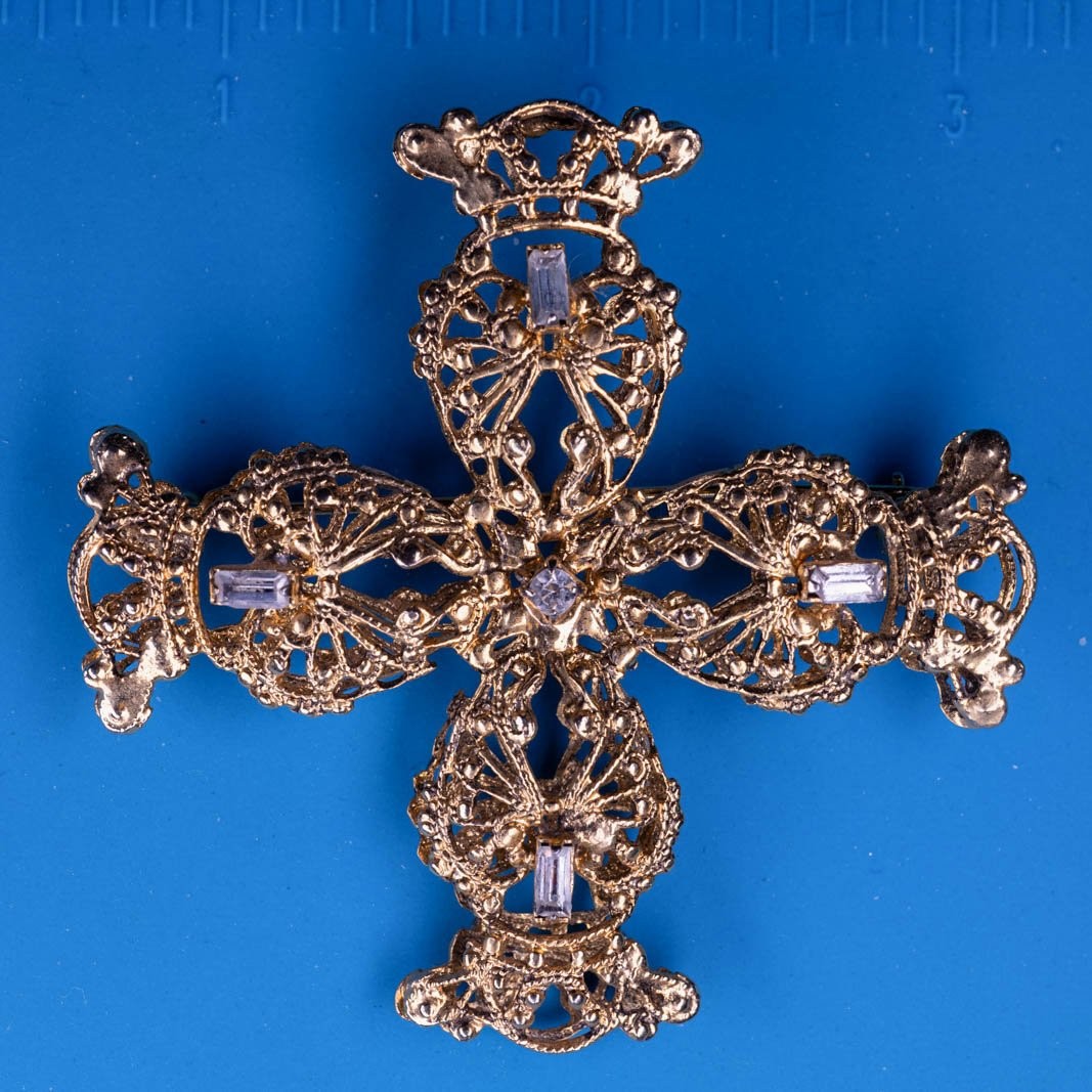 Vintage Ornate Filigree Cross Brooch Pin Gold Tone 2.5\