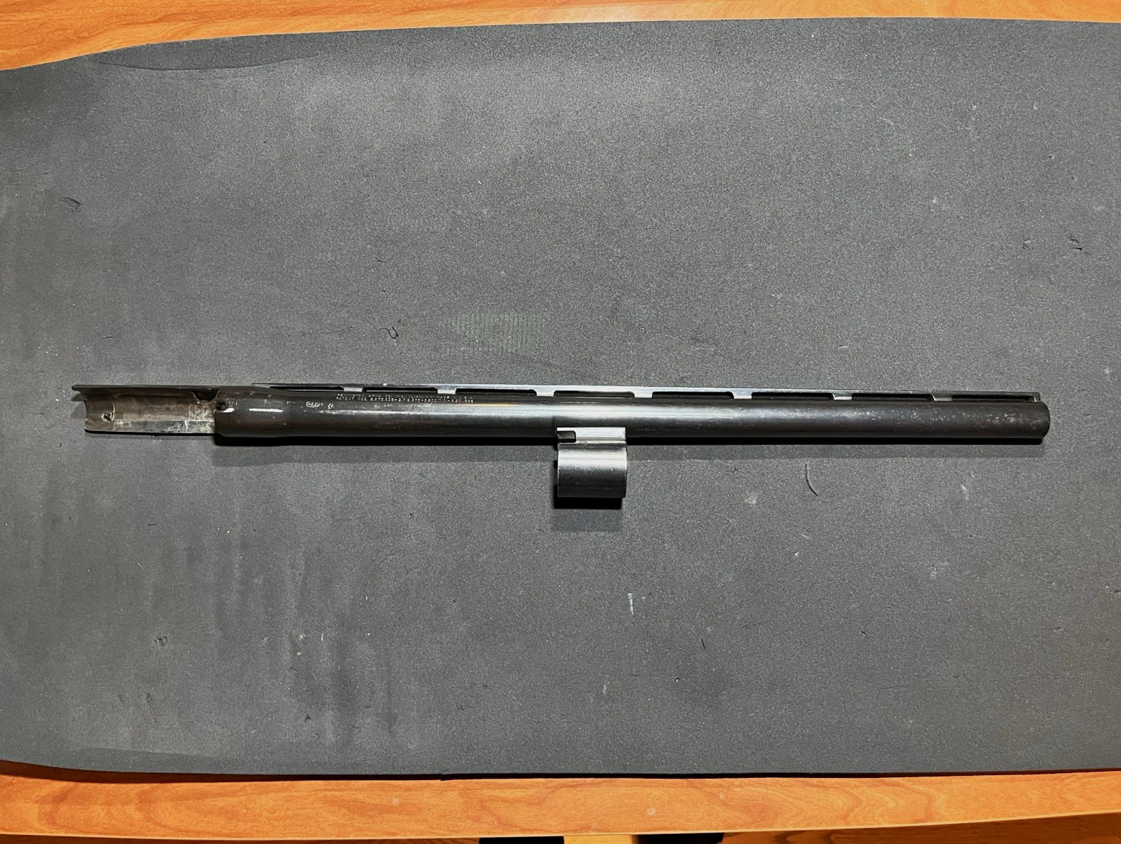 Remington 1100 12 Gauge Vent Rib Shotgun Barrel MOD. 18.5in Remington 1100 12 Gauge Vent Rib Shotgun Barrel MOD. 18.5in