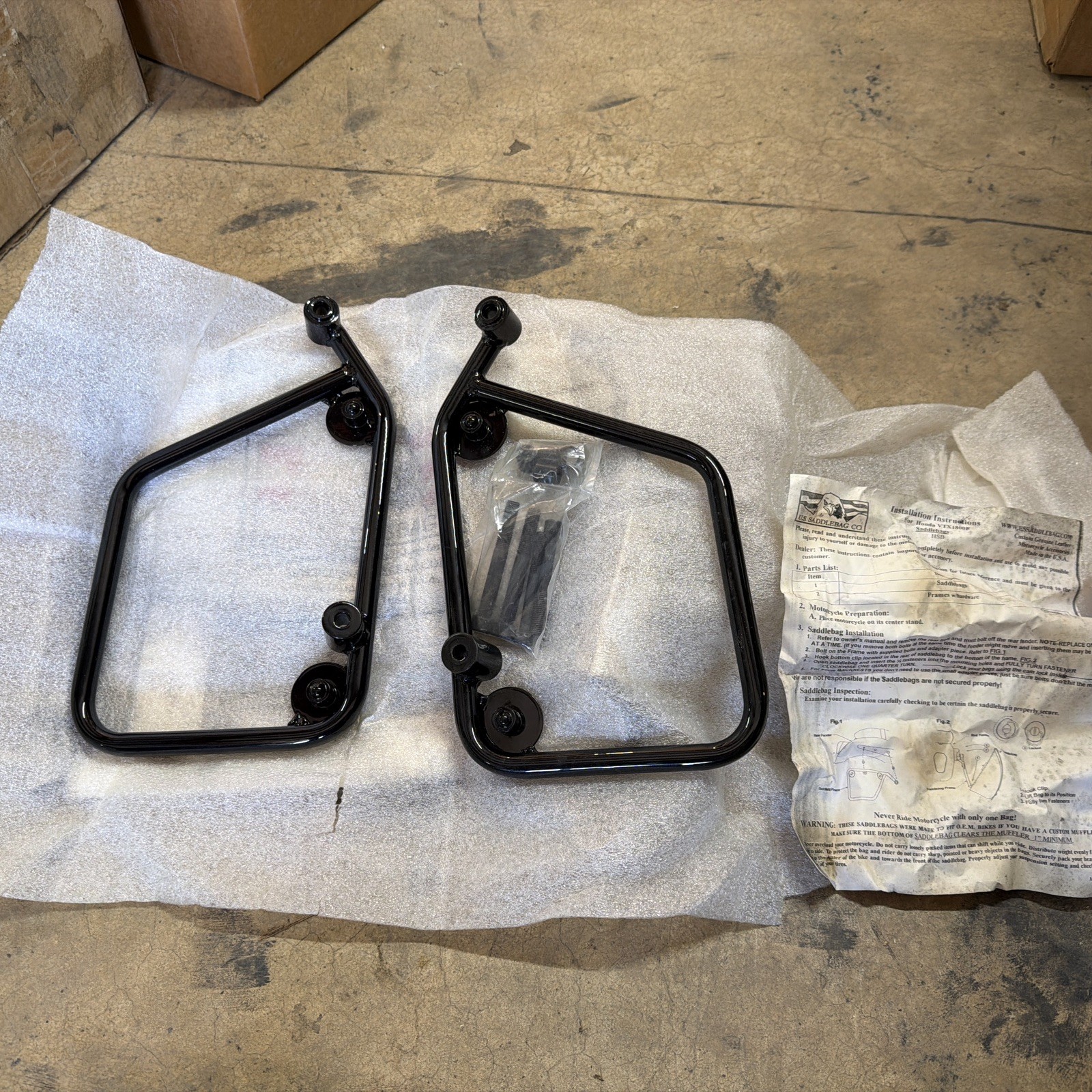 Nos OLD STOCK U.S.SADDLEBAG CO. BRACKETS HONDA Vtx1800