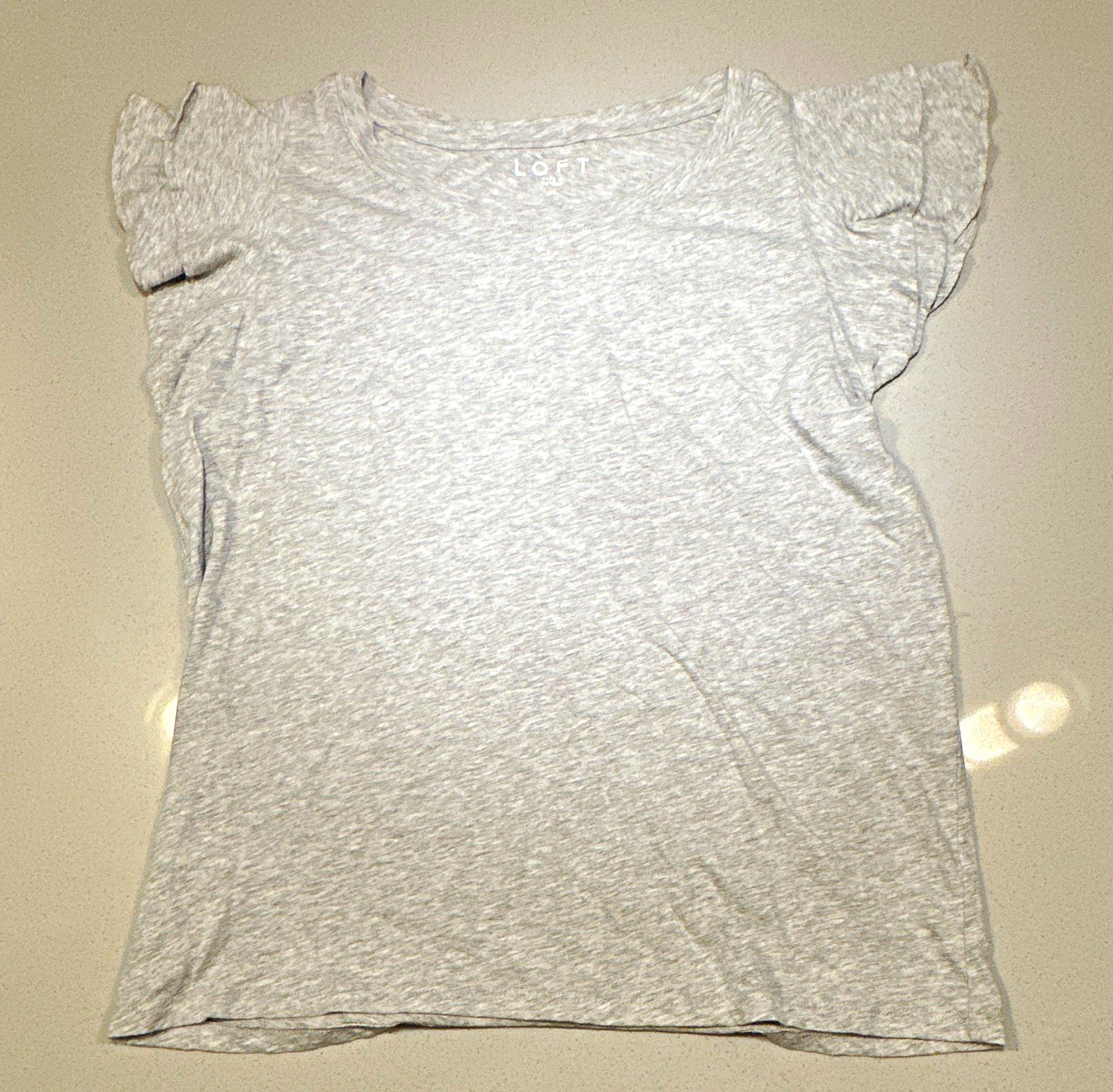 LOFT Women\'s Crew Neck Short/Cap Sleeve Gray Ruffle Knit Cotton T-Shirt M LOFT Women\'s Crew Neck Short/Cap Sleeve Gray Ruffle Knit Cotton T-Shirt M