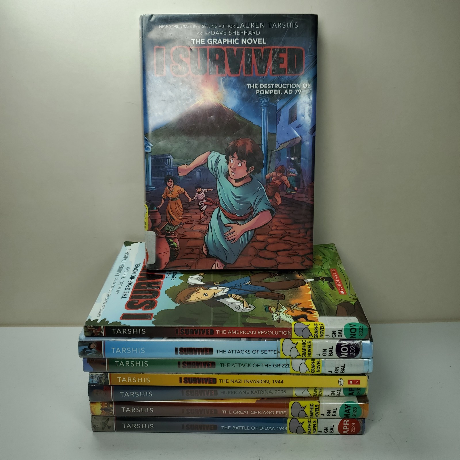 I Survived Book Lot of 8 GRAPHIC NOVELS Tarshis Set