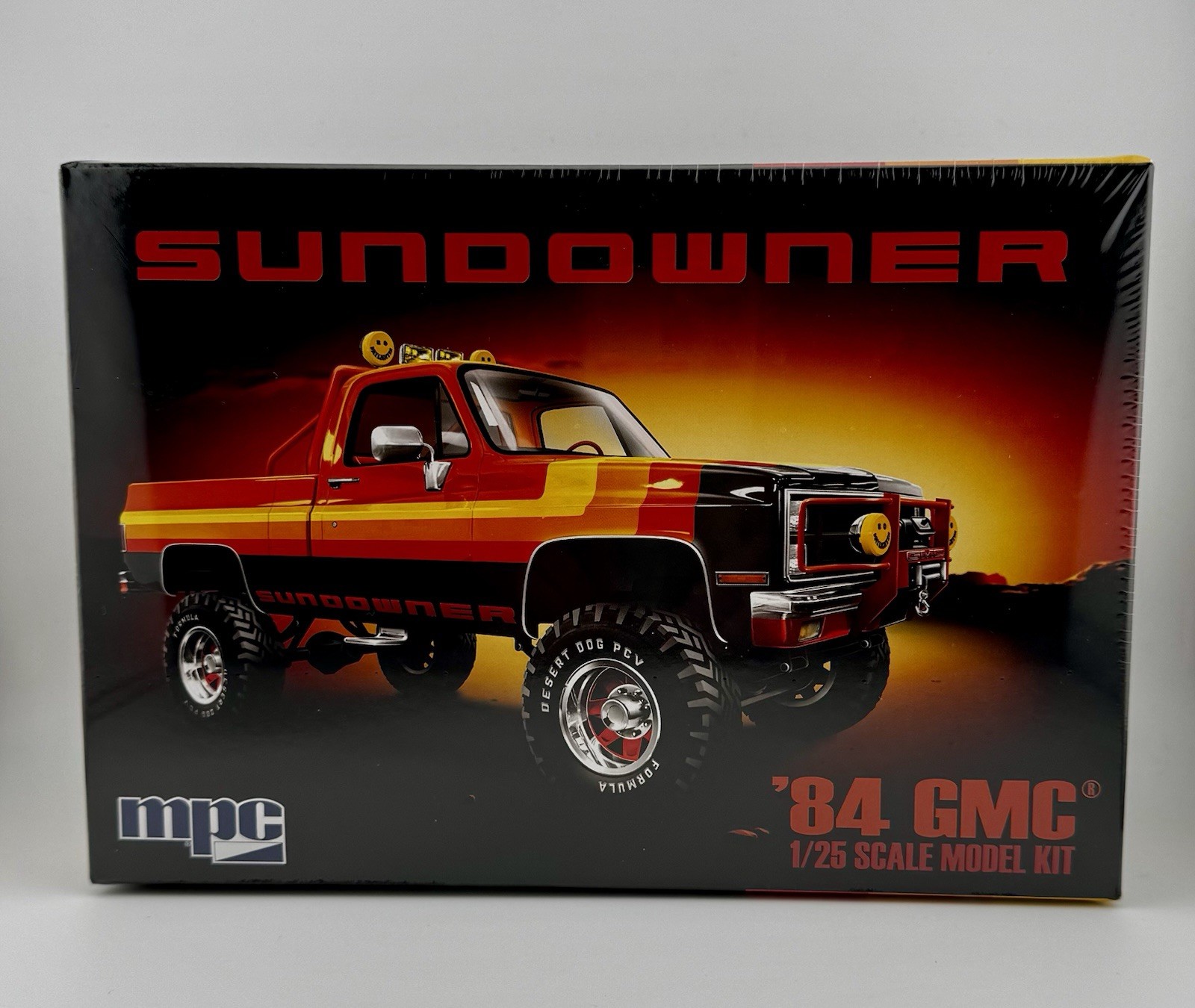 MPC Model Kits 1984 GMC Sundowner 1:25 MPC1025 HTF RARE NEW GMC Truck