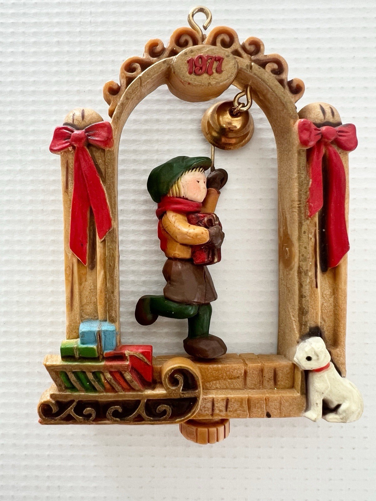 HALLMARK 1977 CHRISTMAS ORNAMENT Tree Trimmer TWIRL ABOUT BOY RINGING BELL Dog HALLMARK 1977 CHRISTMAS ORNAMENT Tree Trimmer TWIRL ABOUT BOY RINGING BELL Dog