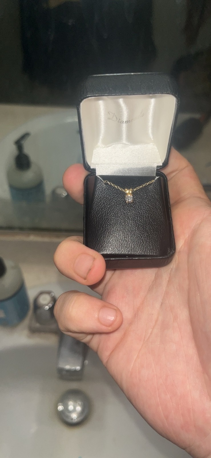 0.25 Karat diamond 14k Gold necklace 