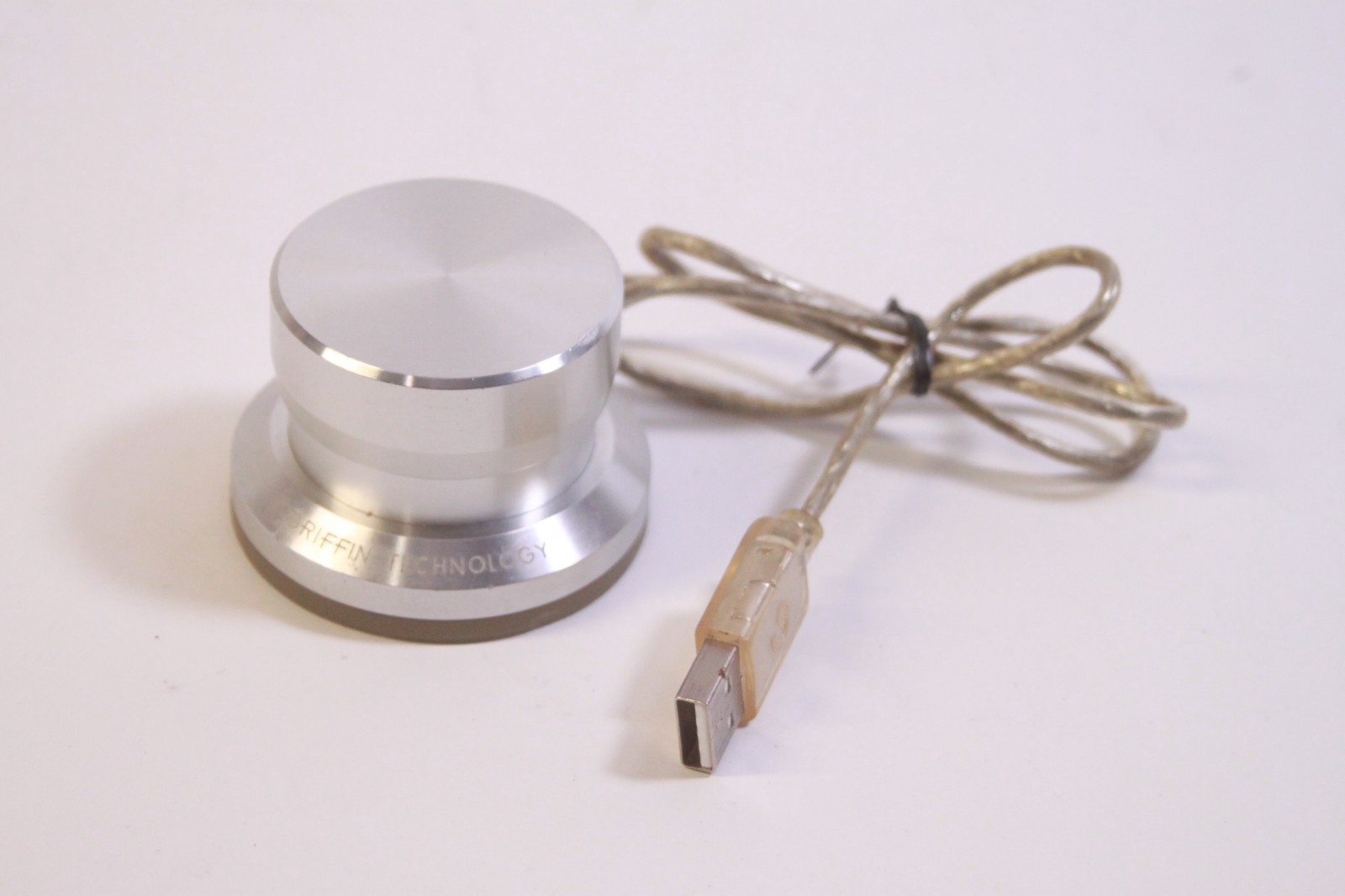 Vintage Silver Griffin Technology Powermate USB CONTROLLER READ Vintage Silver Griffin Technology Powermate USB CONTROLLER READ