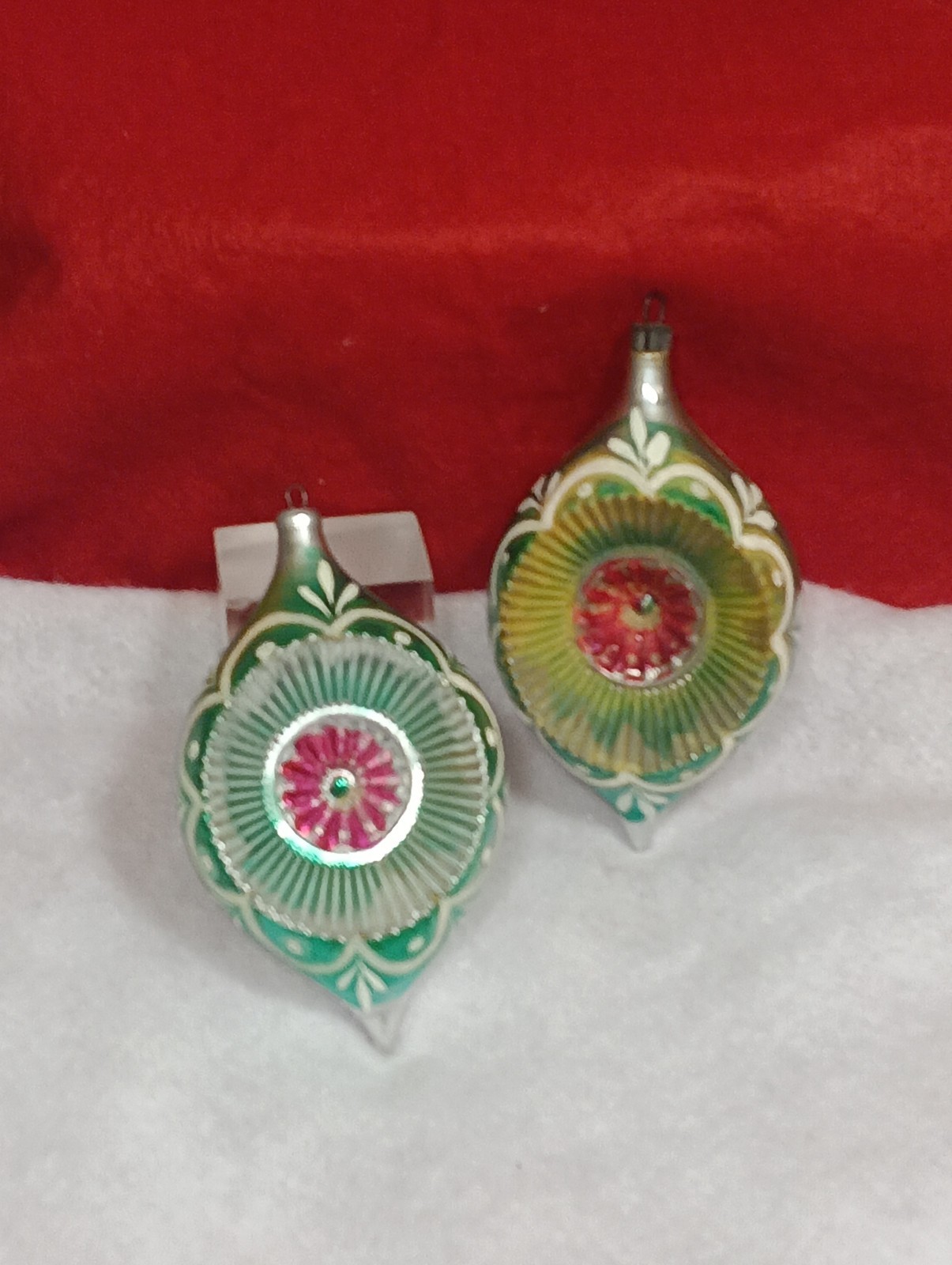 Vtg Green Italian Glass Indent Reflector Teardrop Christmas Ornament 4.5 Vtg Green Italian Glass Indent Reflector Teardrop Christmas Ornament 4.5