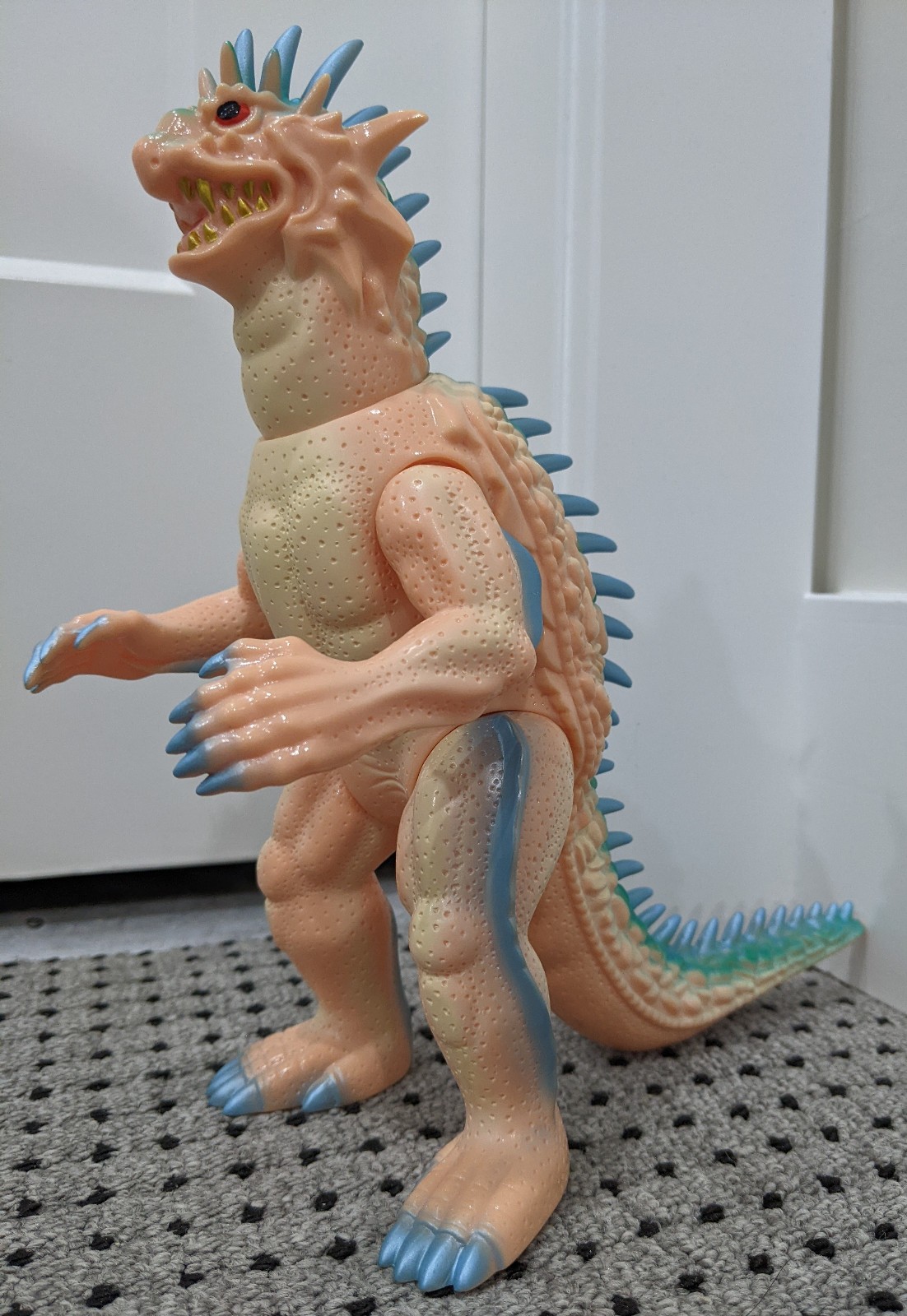 2023 Marusan Varan pink w/ orig. bag & header MINT Godzilla Bullmark sofubi M1