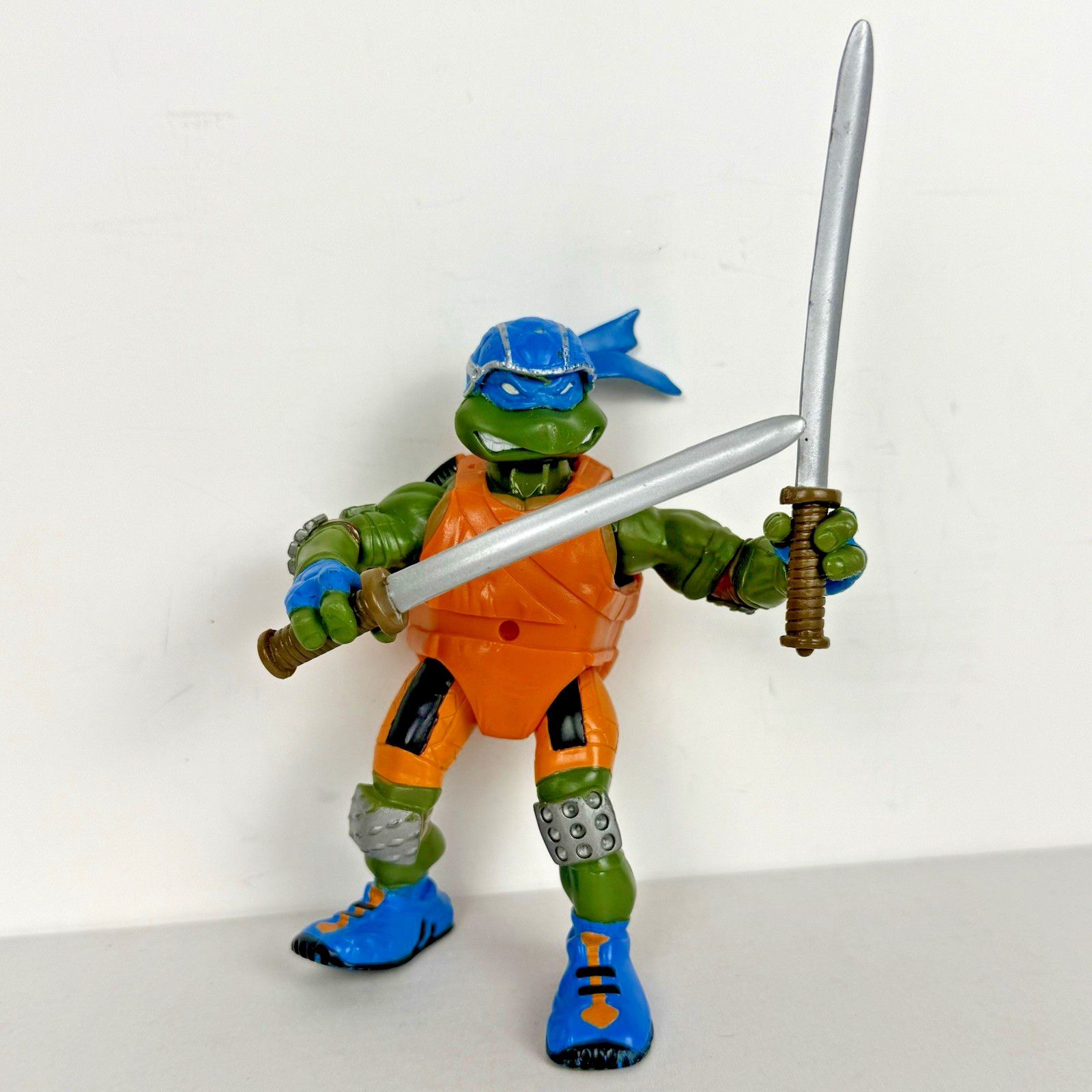 TMNT Scootin' Leo - 2003 Playmates - Teenage Mutant Ninja Turtles Leonardo
